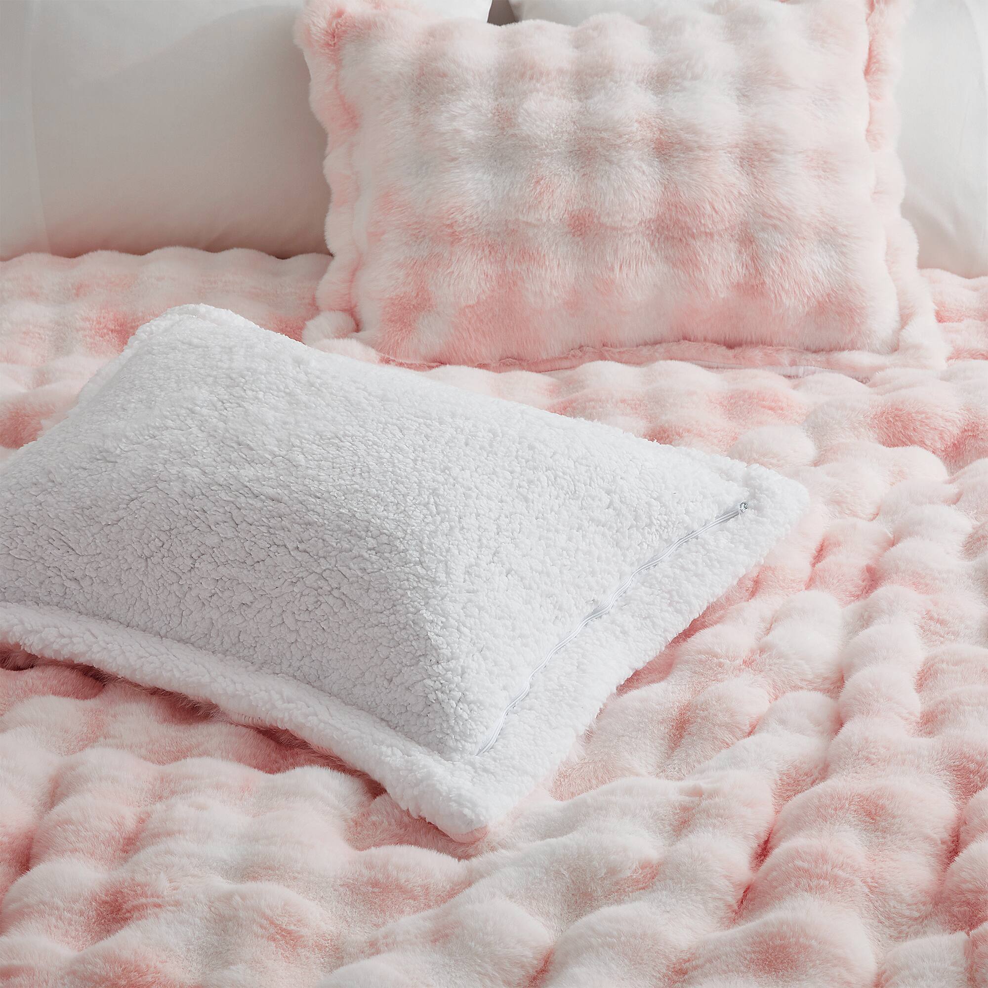 Left. Peace Nest - Peace Nest Ultra-Soft Faux Fur Comforter Set with Plush Tie-Dye & Reversible Sherpa, Pink, King - Pink.