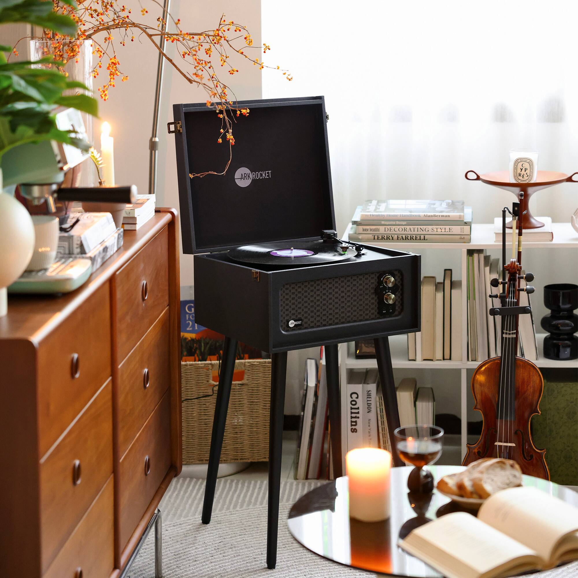 ARK ROCKET

DECORATING STYLE  
TERRY FARRELL

Collins