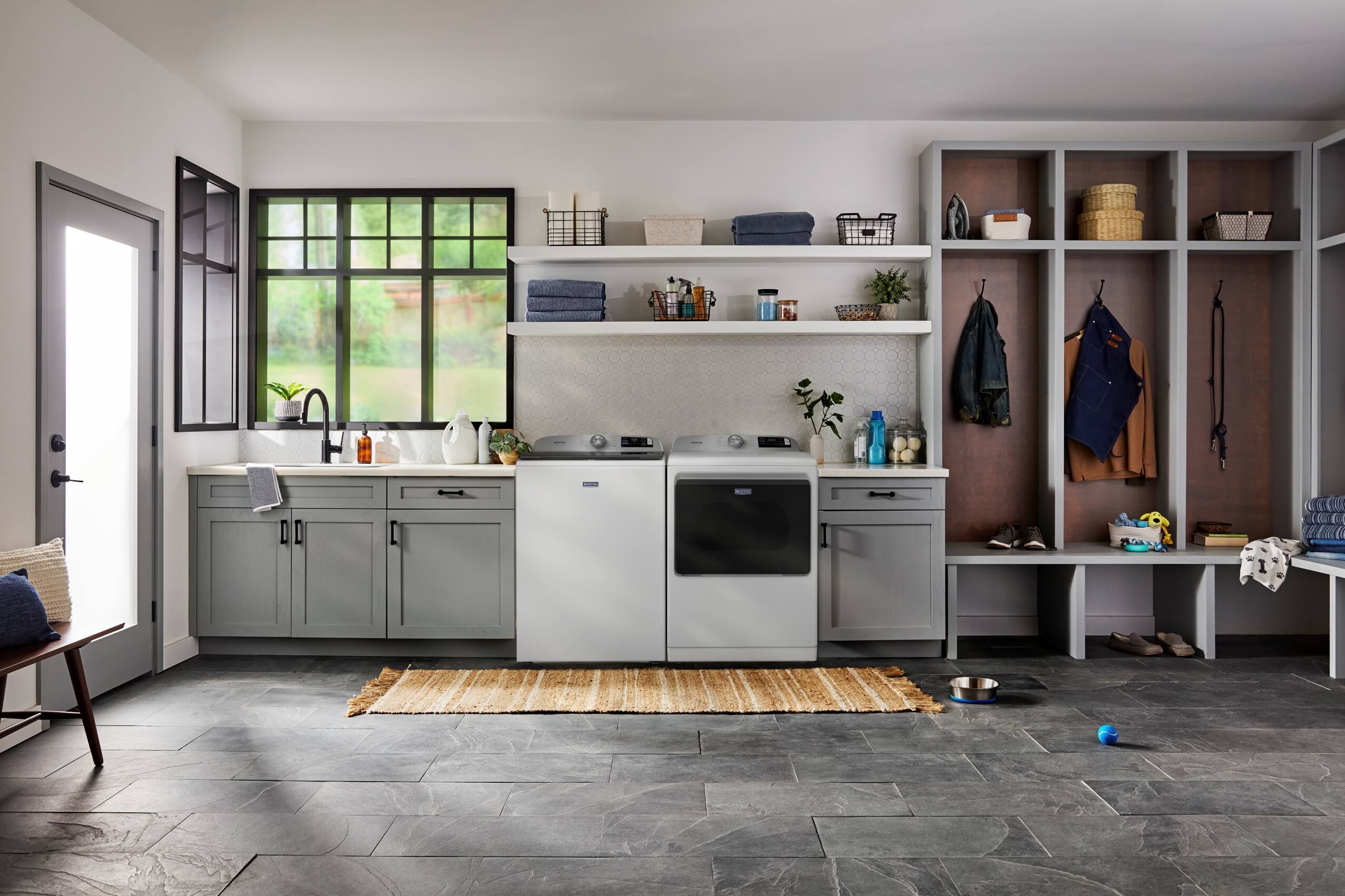 Alt View 9. Maytag - 5.2 Cu. Ft. Smart Top Load Washer with Extra Power and Sanitize Cycle with Oxi - White.