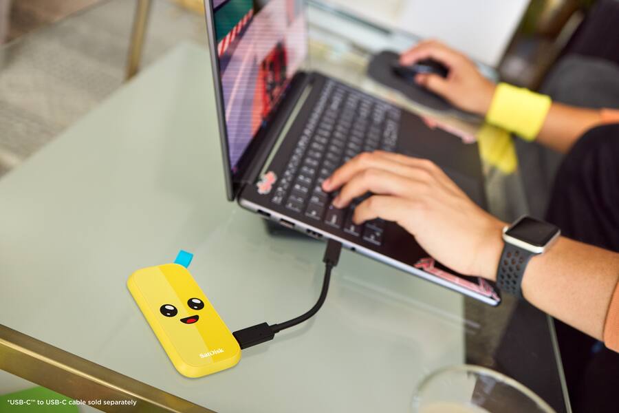 SanDisk Fortnite Peely Edition Portable 2TB USB C External SSD Yellow ...
