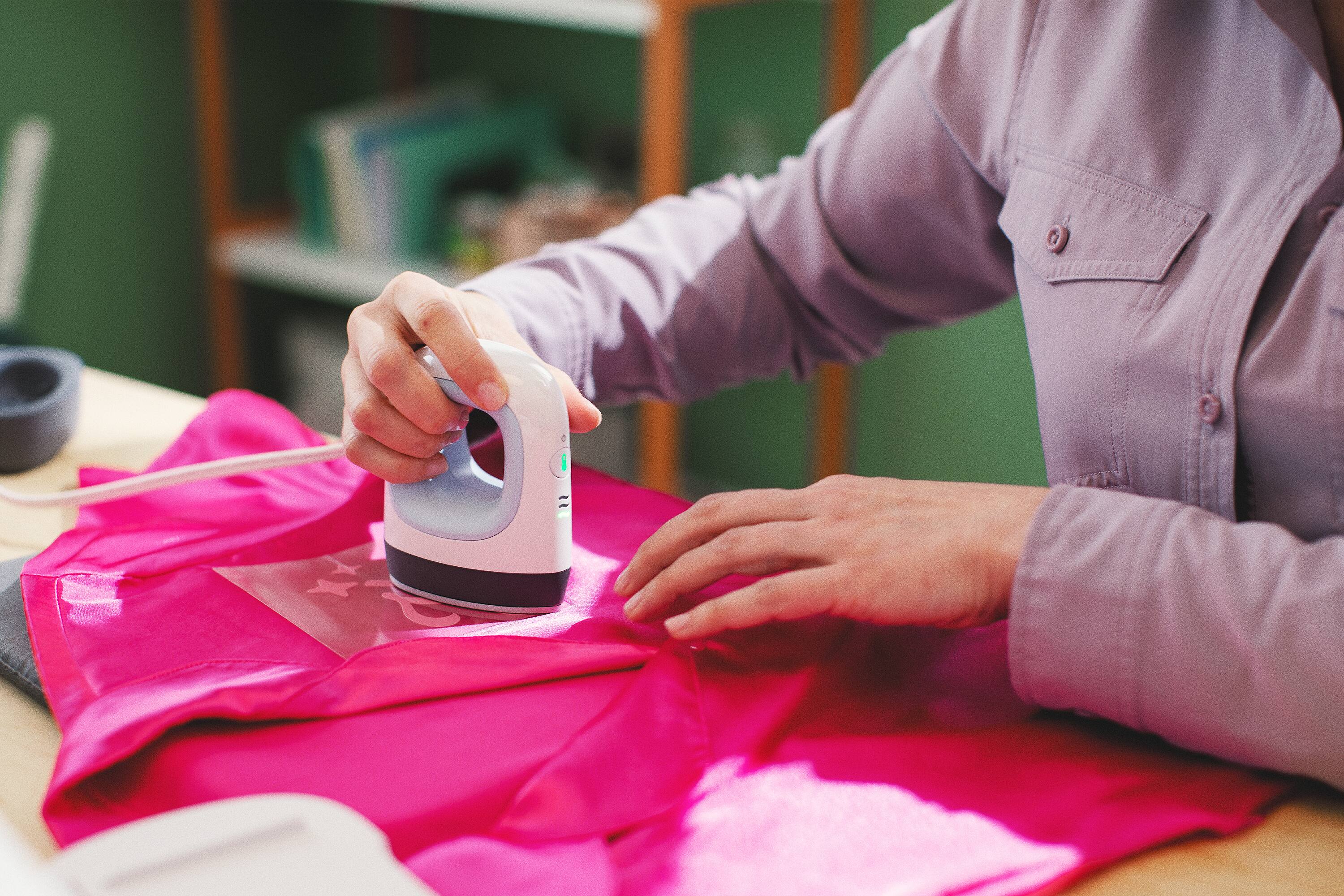 Alt View 6. Cricut - Joy Xtra and EasyPress Mini with Iron-on Vinyl Sample Pack Bundle.