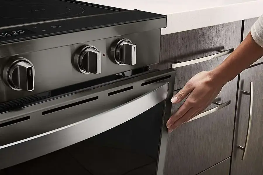 Alt View 18. Whirlpool - 6.4 Cu. Ft. Slide-In Electric Convection Range with Self-Cleaning with Air Fry with Connection - Black Stainless Steel.