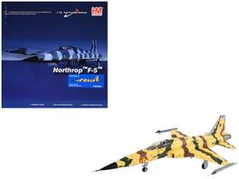 Hobby Master - Northrop F-5N Tiger II Aircraft "VMFT-401 Snipers MCAS Yuma AZ" United States Marine Corps "Air Power Series" 1/72 - Yellow, Green, Brown