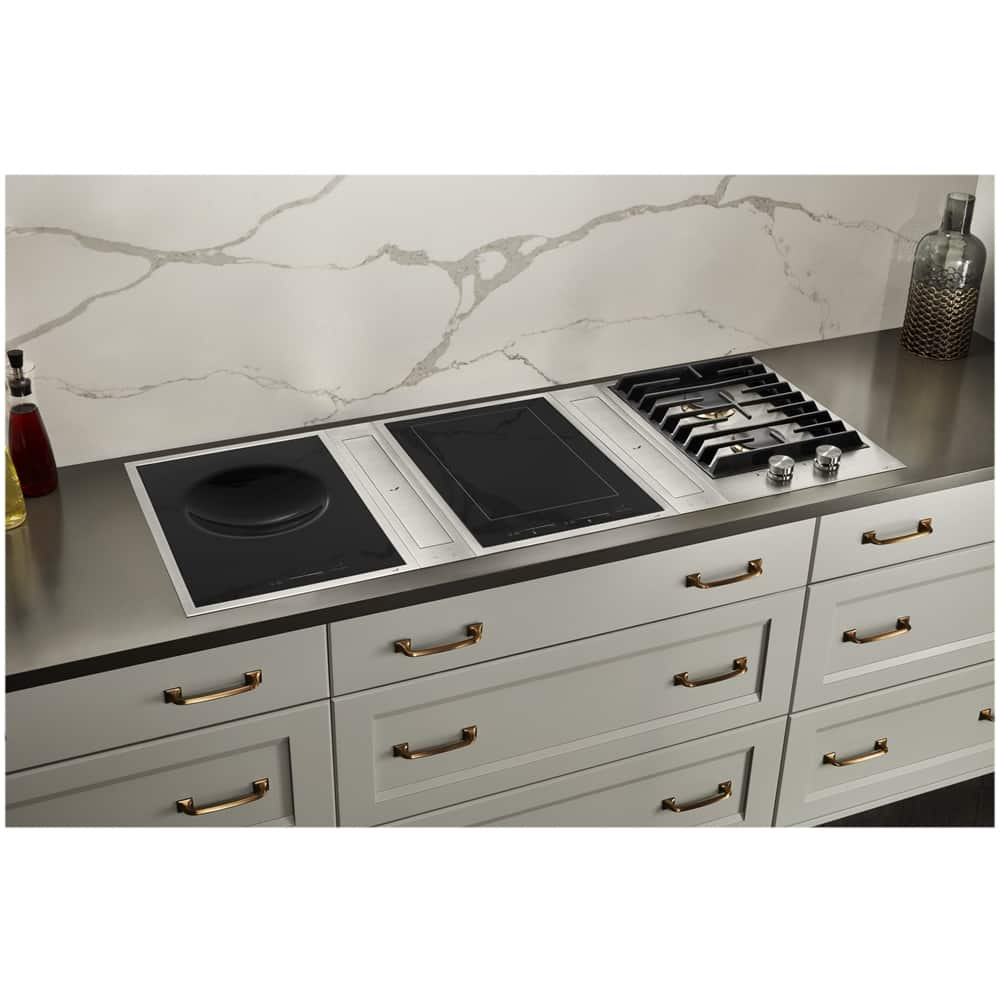 Left View: JennAir - 15" Electric Induction Cooktop - Black/silver