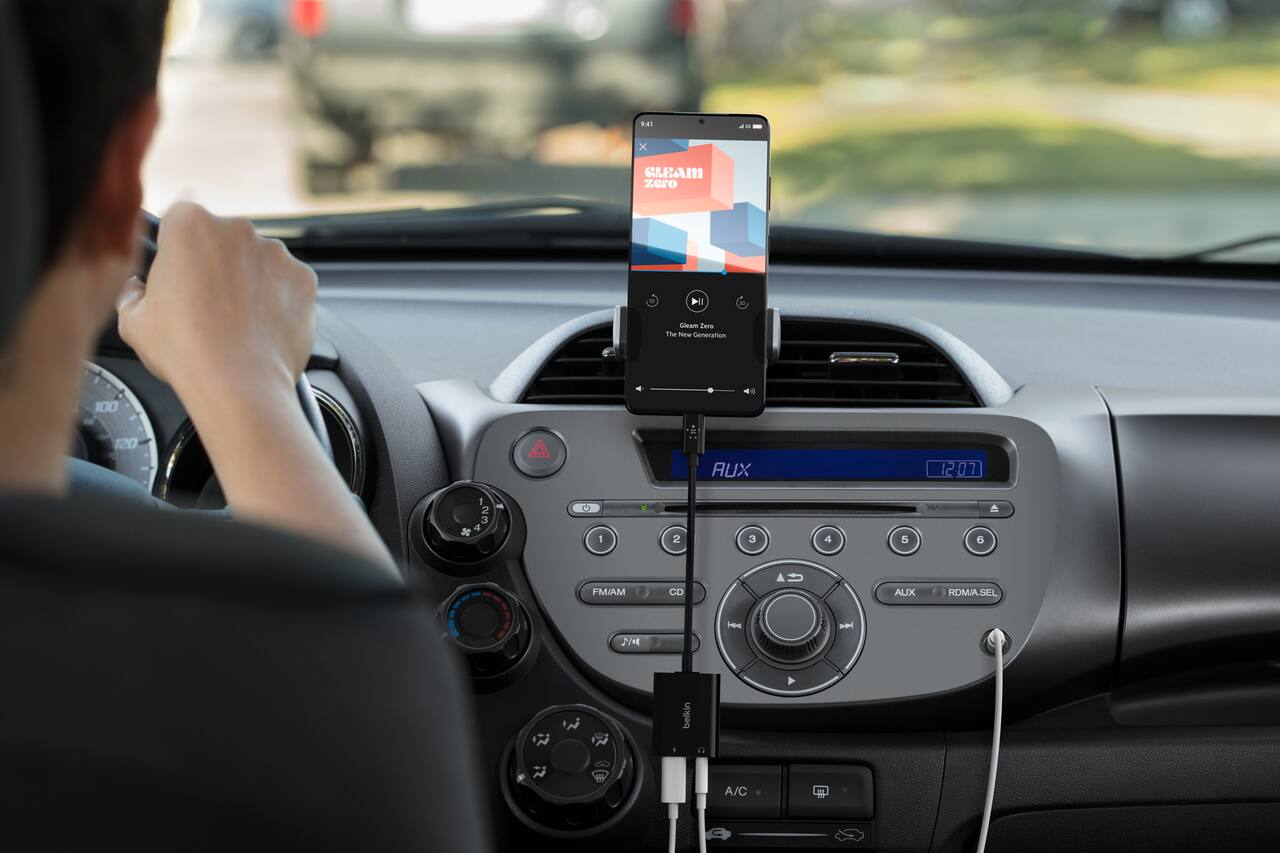 - x CLEAM zero - Ill - Coleam Zazu The -w Generation 100 4 120 AUX 12:07 1 2 3 4 1 2 3 4 5 6 FM/AM CD AD A AUX RDM/A.SEL 21 bee - belkin A/C