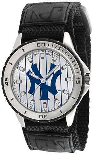 Gametime MLB New York Yankees Brown Leather Apple Watch Band (42/44mm S/M). Watch Not Included.