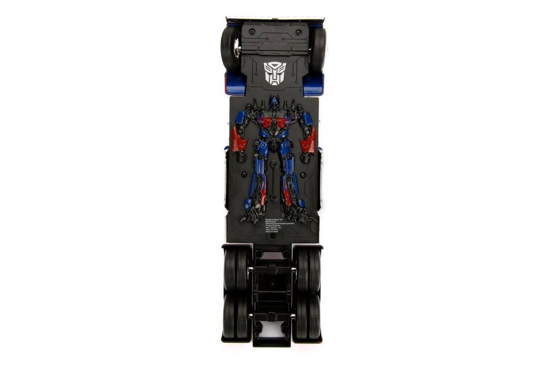 Alt View 2. Jada - Optimus Prime Truck with Robot on Chassis from "Transformers" Movie "Hollywood Rides" Series  Diecast Model by Jada.