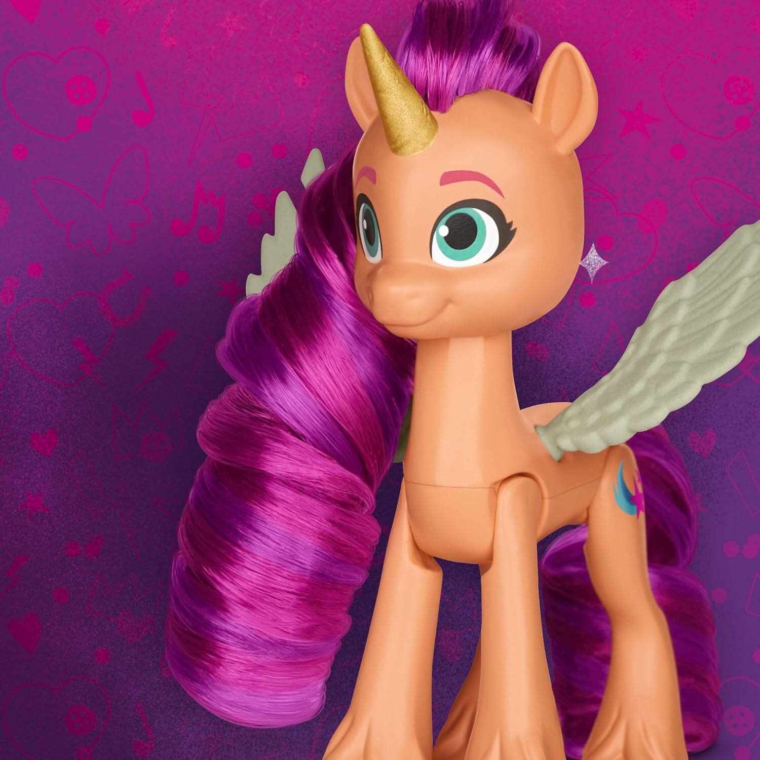 Alt View 4. My Little Pony - My Little Pony: Tell Your Tale Dragon Light Reveal, 3 Glow in The Dark Dolls, 3-Inch Scale Toys for Girls and Boys Ages.
