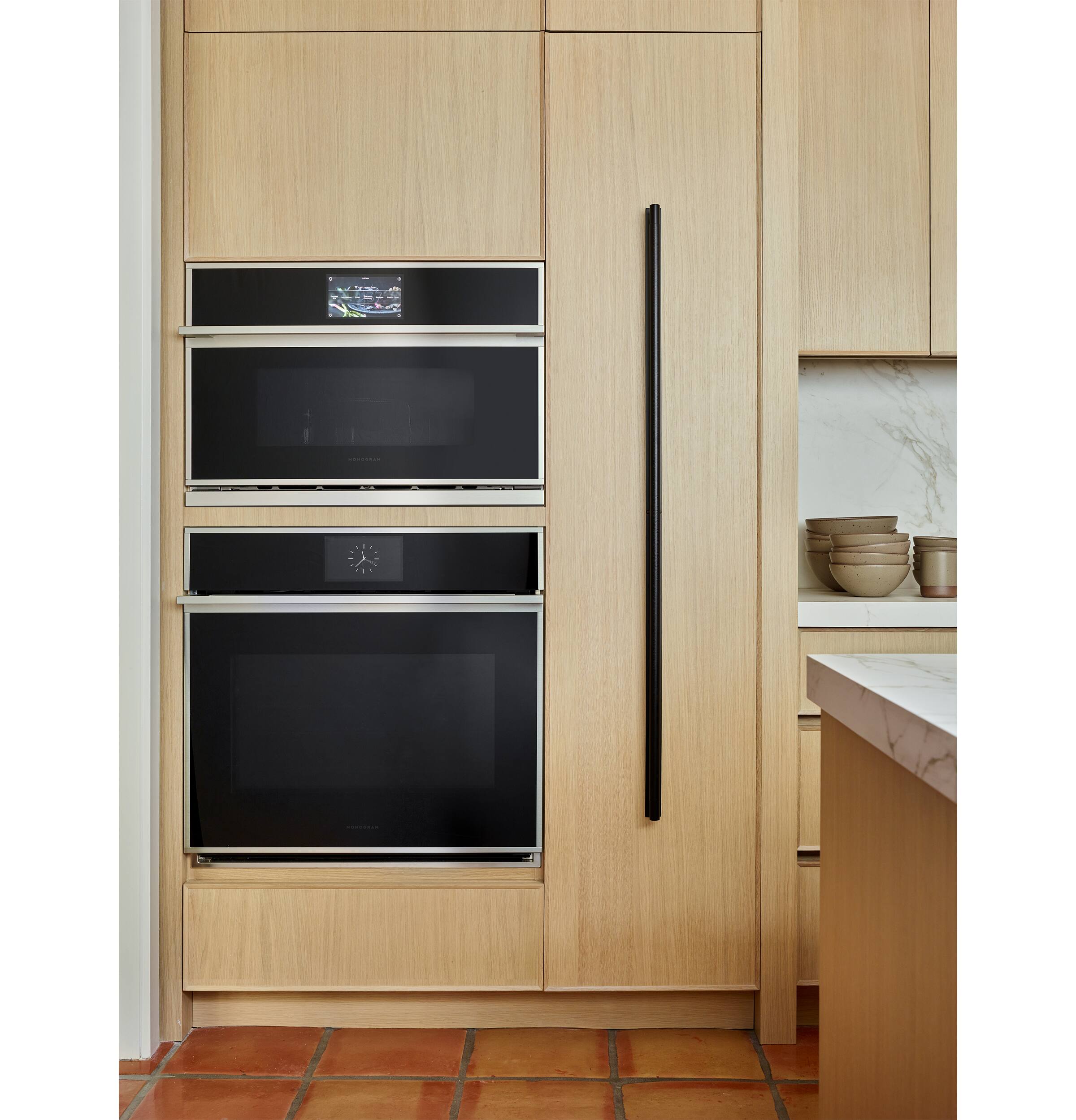 Alt View 8. Monogram - 1.7 Cu. Ft. Convection Built-In Microwave with Sensor Cooking and Five in One 240V Advantium Technology - Stainless Steel.