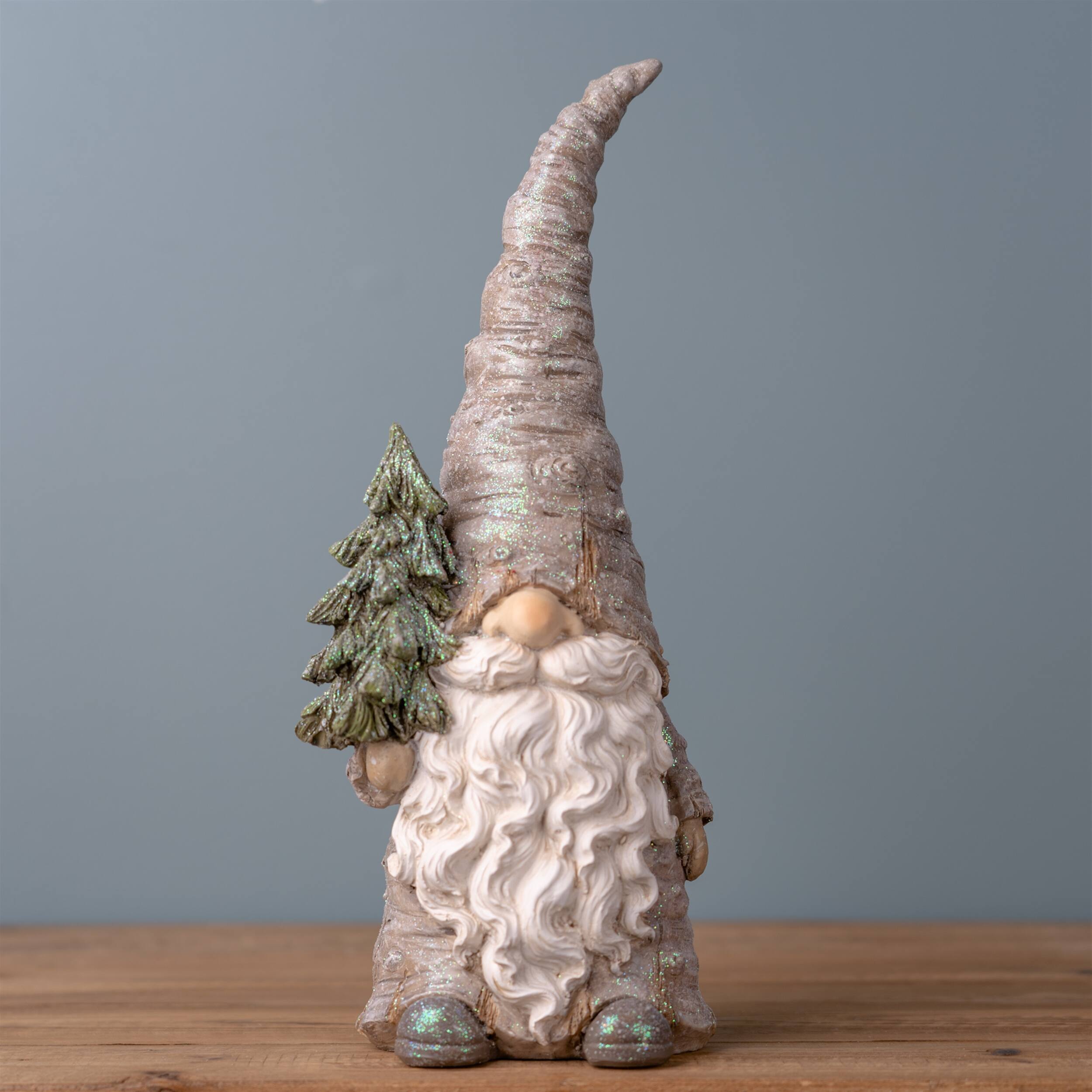Angle. BreeBe - Pine Tree Trunk Gnome Statue (Set of 2) - Multicolor.