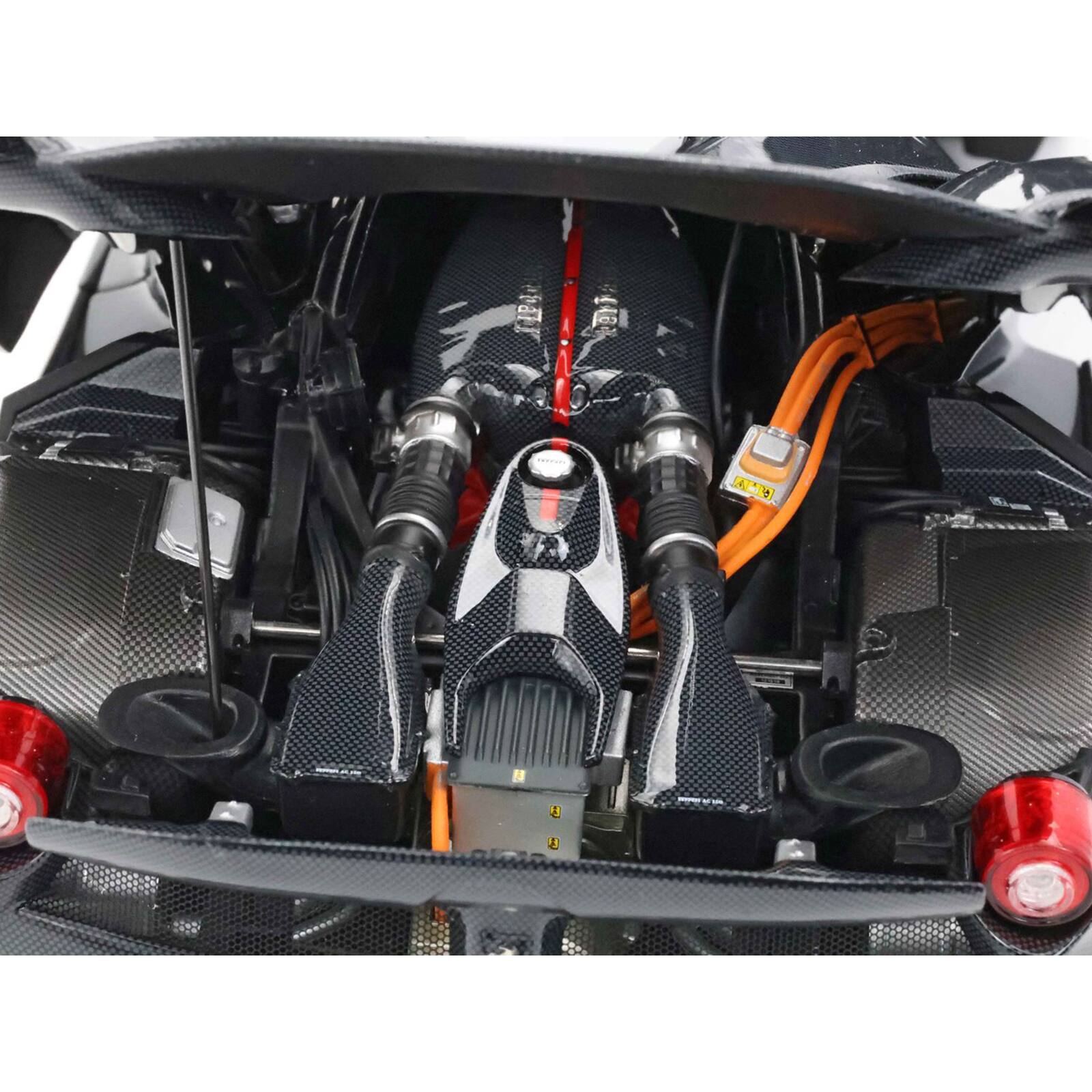 Alt View 4. BBR - Ferrari LaFerrari Full Carbon Fiber With Display Case Limited Edition to 200 pieces Worldwide 1/18 Model Car by BBR.