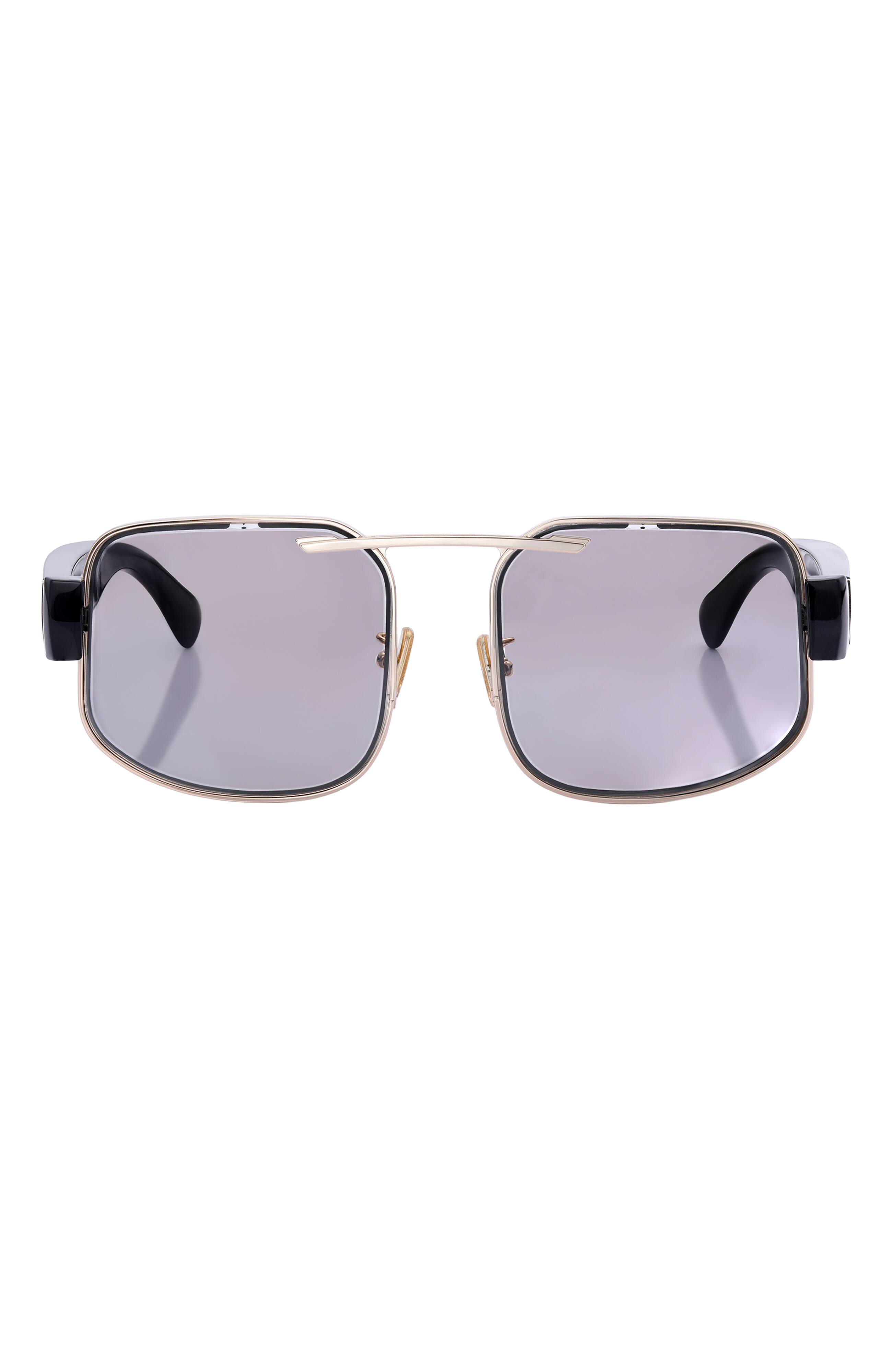 Front. Chamelo - Lifestyle Dragon Slider HVL - Glossy black gold frame | Smoke lenses.