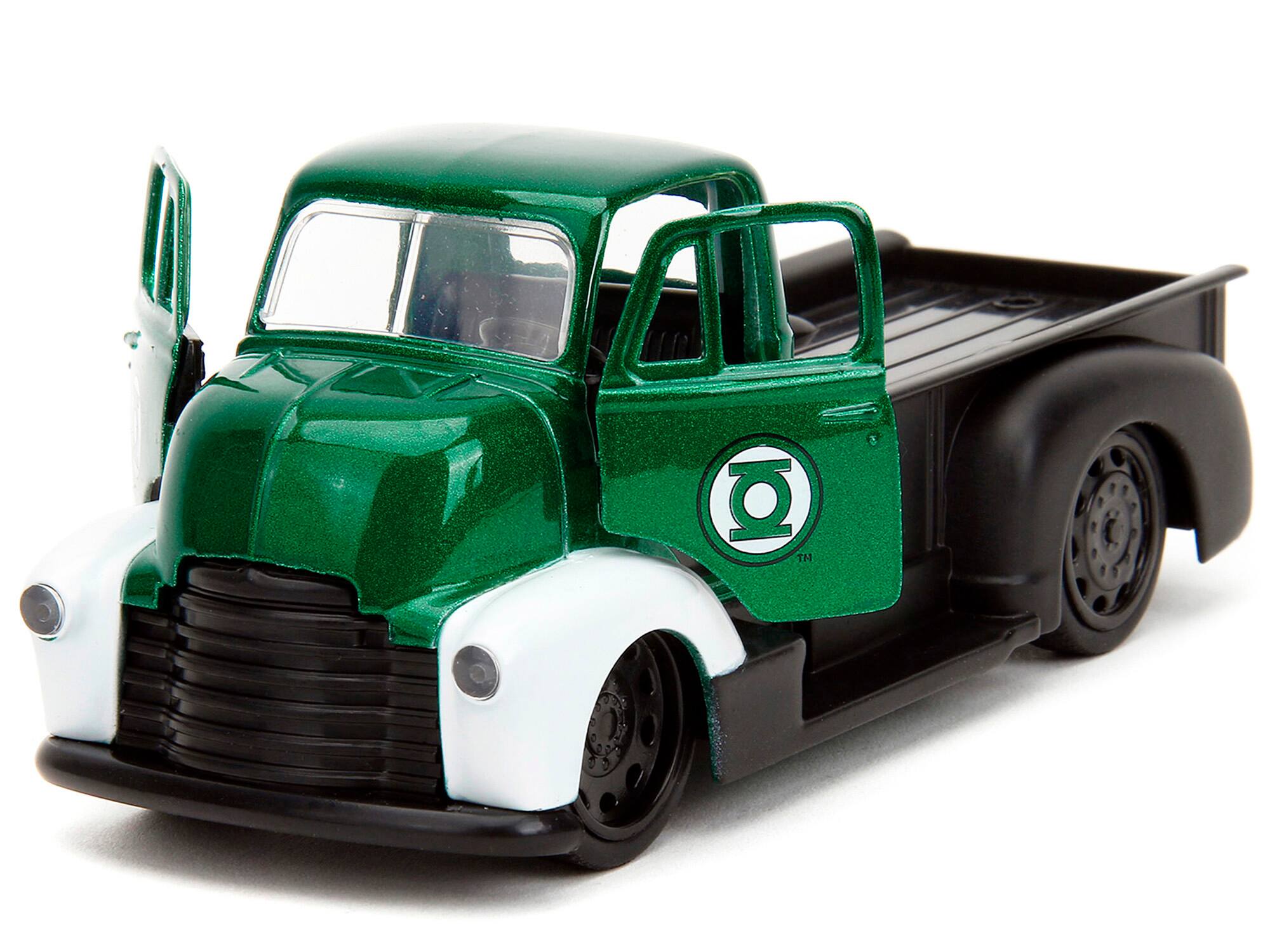 Angle. Jada - 1952 Chevrolet COE Pickup Truck 1/32 Diecast Green Metallic Black with Green Lantern Figure "DC Comics" Series - Green Metallic And Black And Green.
