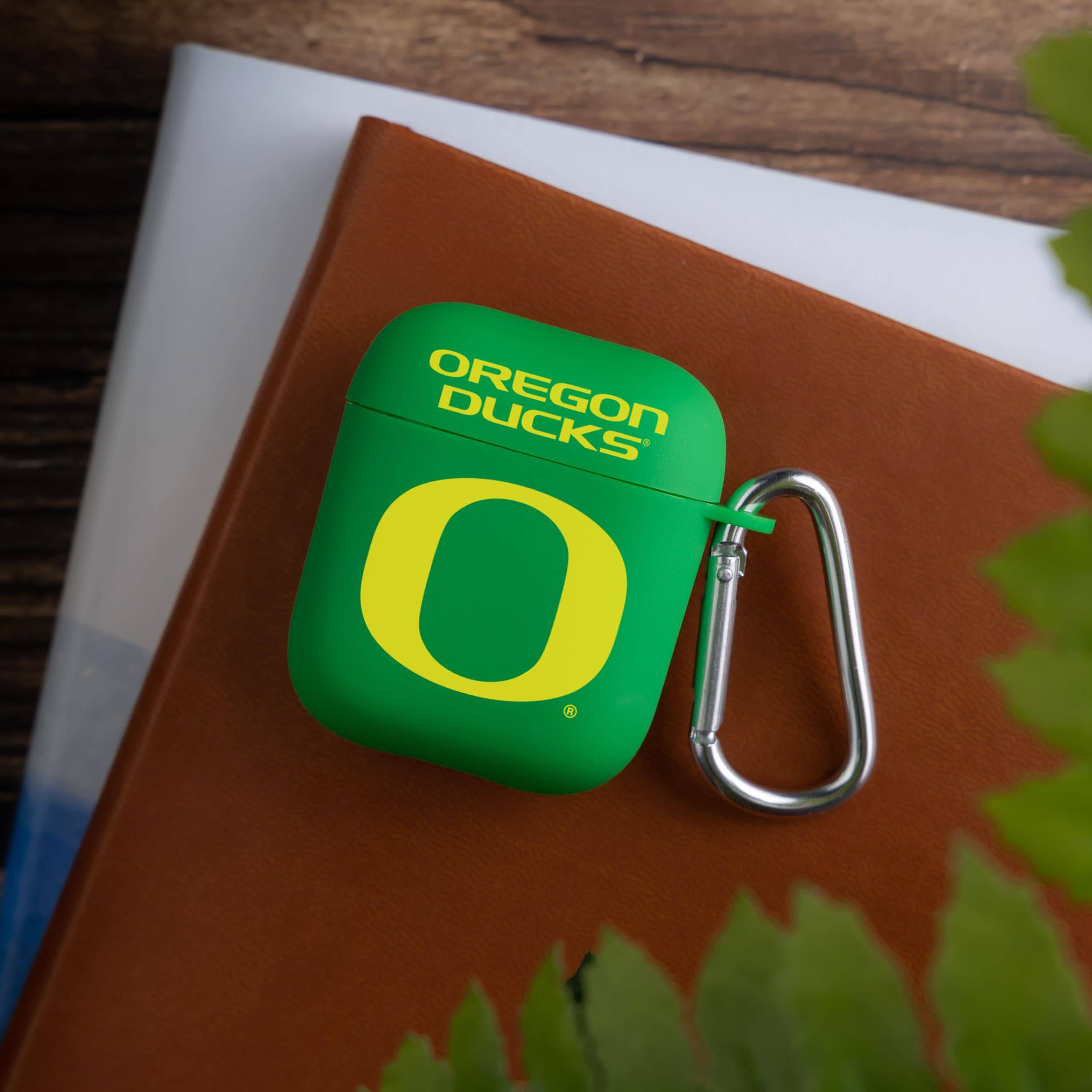 Alt View 2. Affinity Bands - Green Oregon Ducks AirPods Case Cover - Green.