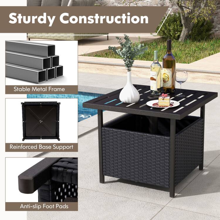 Sturdy Construction  
Stable Metal Frame  
Reinforced Base Support  
Anti-slip Foot Pads
