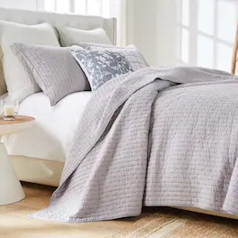 Greenland Home Fashions - Monterrey Finely Stitched Quilt Set Classic Solid Color Style 3-Piece King/California King - Gray