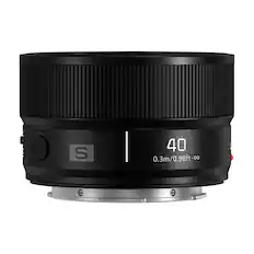 Front. Panasonic - Panasonic LUMIX S 40mm f/2 Compact Prime L-Mount Lens (Black) - Black.