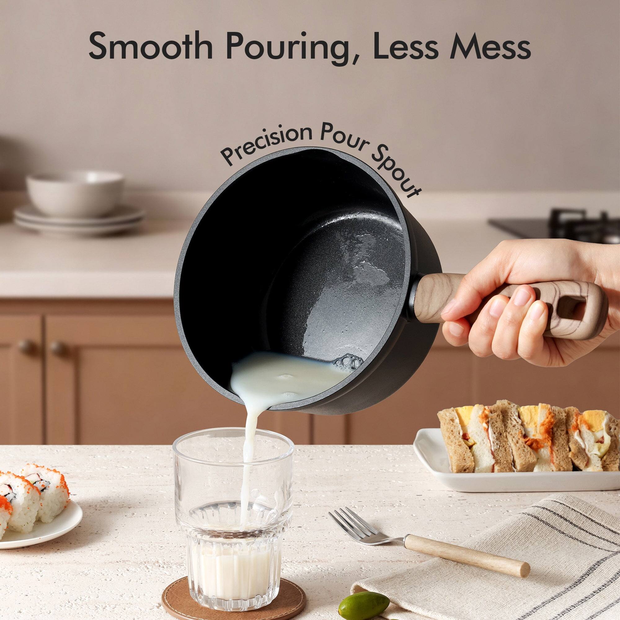 Smooth Pouring, Less Mess  
Precision Pour Spout