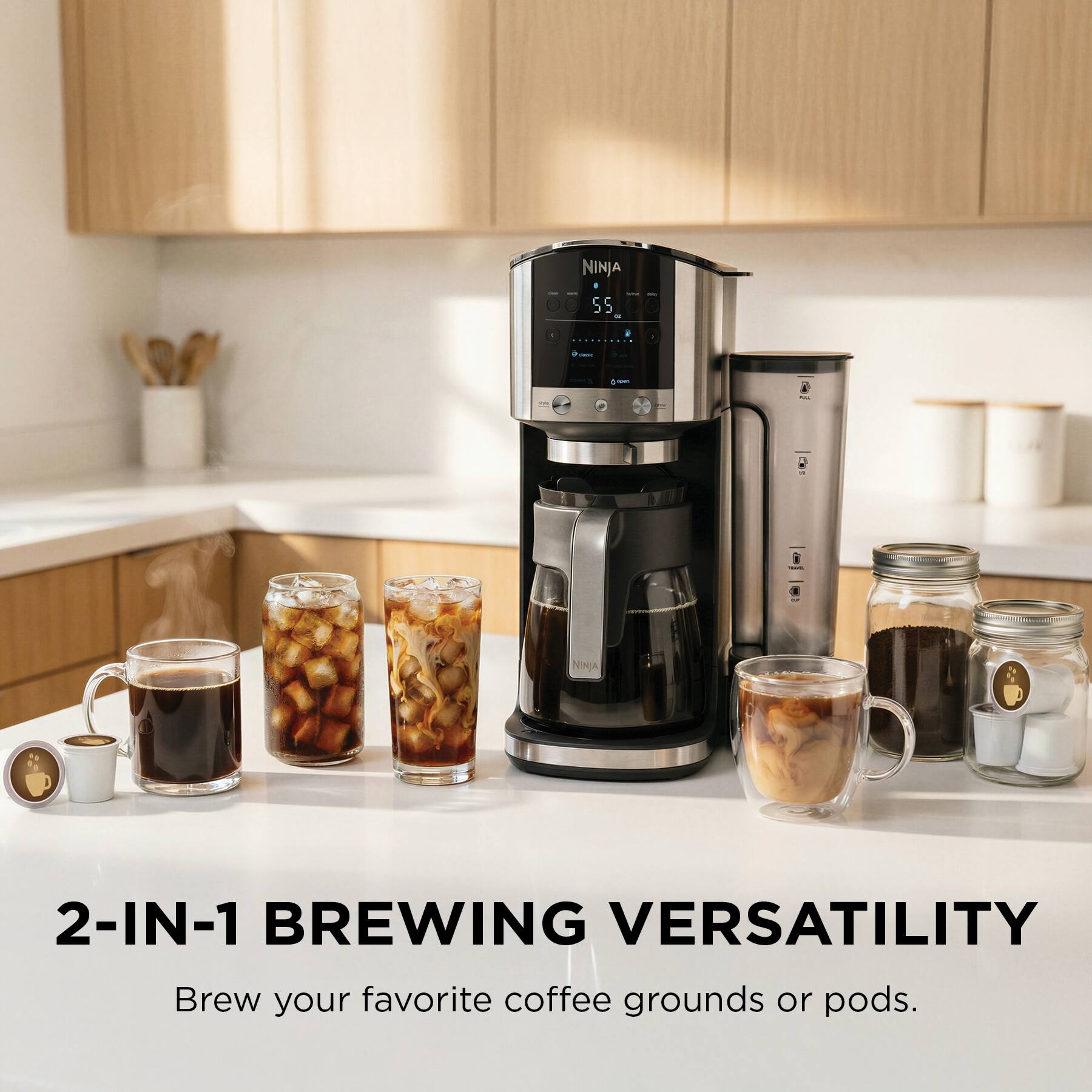 NINJA 2-IN-1 BREWING VERSATILITY  
Brew your favorite coffee grounds or pods.