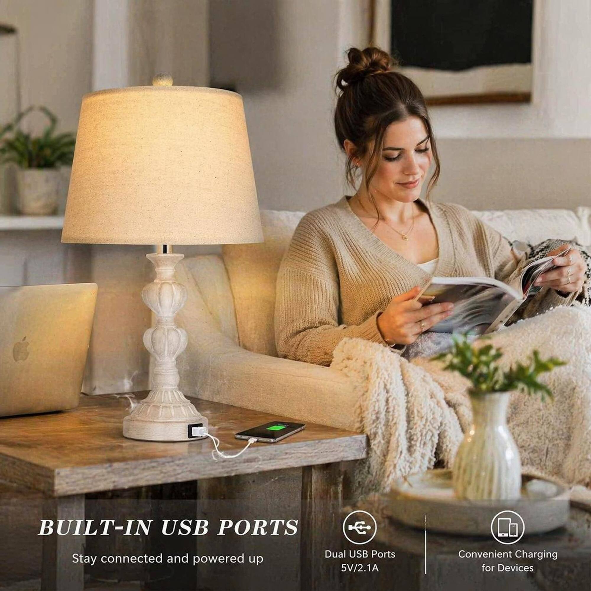 BUILT-IN USB PORTS  
Stay connected and powered up  
Dual USB Ports 5V/2.1A  
Convenient Charging for Devices