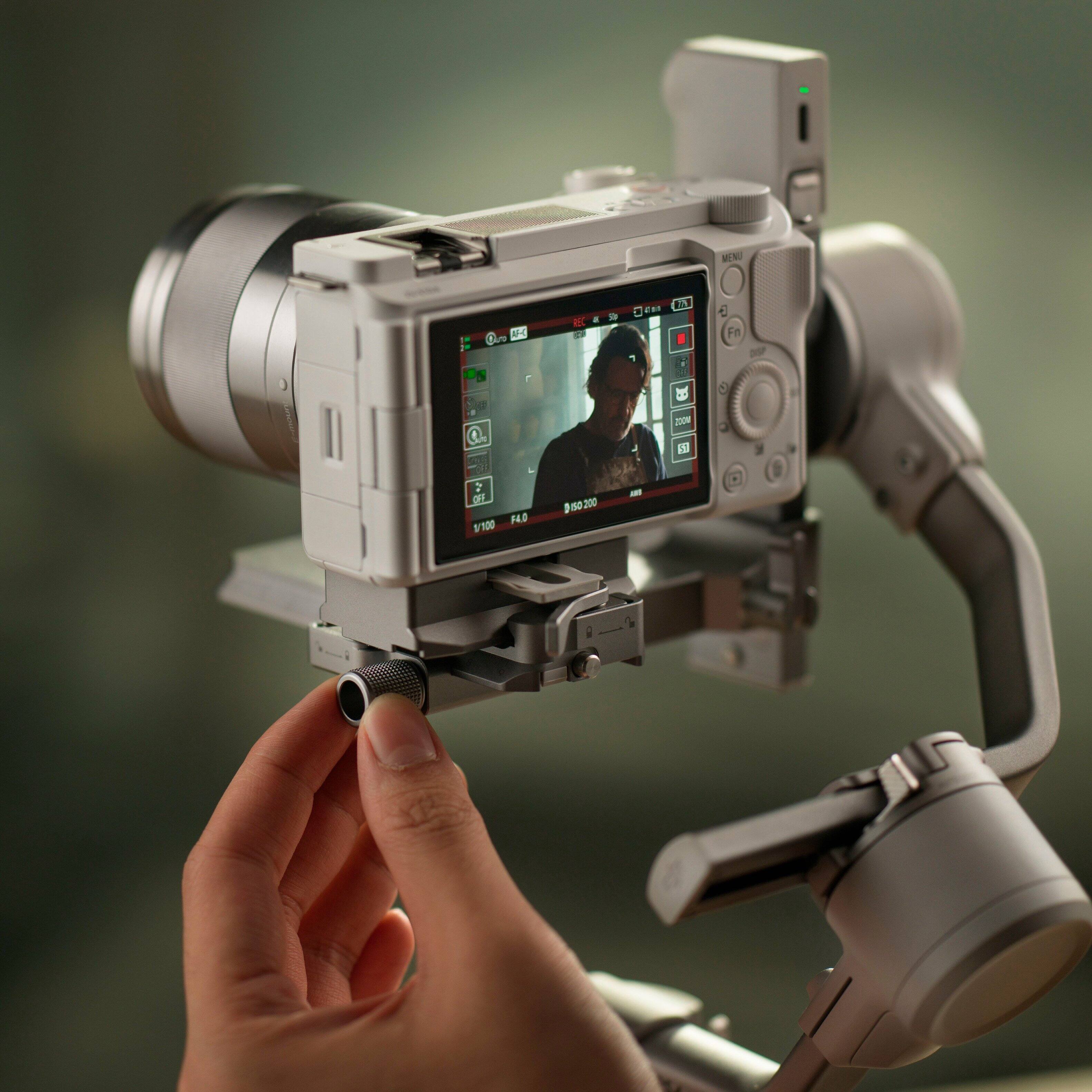 The text on the image reads "MIN A P K BE 4 - .n PA Fe 12 L B V $100 T 140 I 3103 200 -". However, it is not clear what this text represents or what it is related to. It could be a code, a description, or a reference to something related to the image.