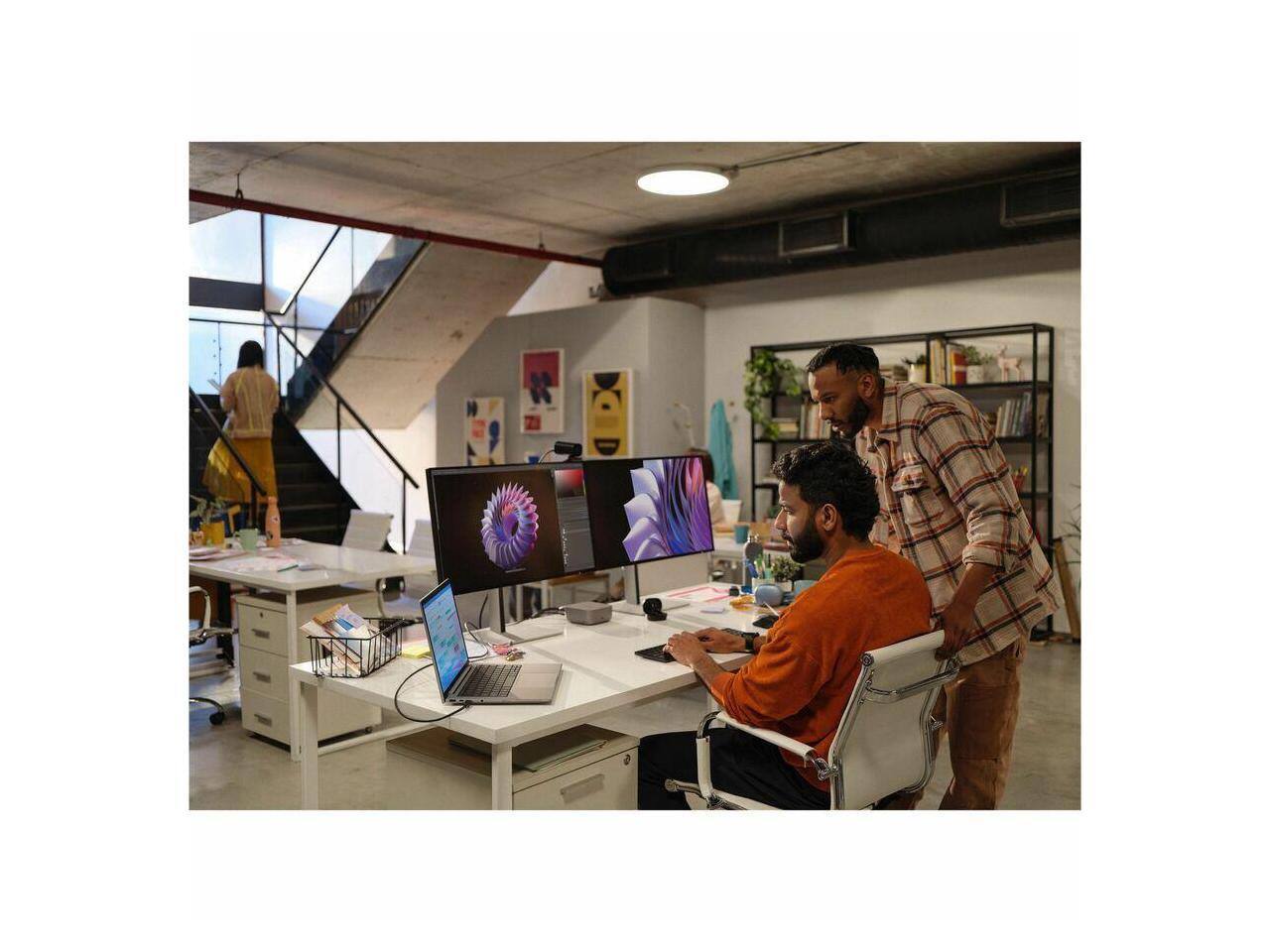 Alt View 3. HP - HP ZBook 8 G1i 14" - Intel Core Ultra 7 255H - 32 GB - 1 TB SSD - Windows 11 Pro - Black.