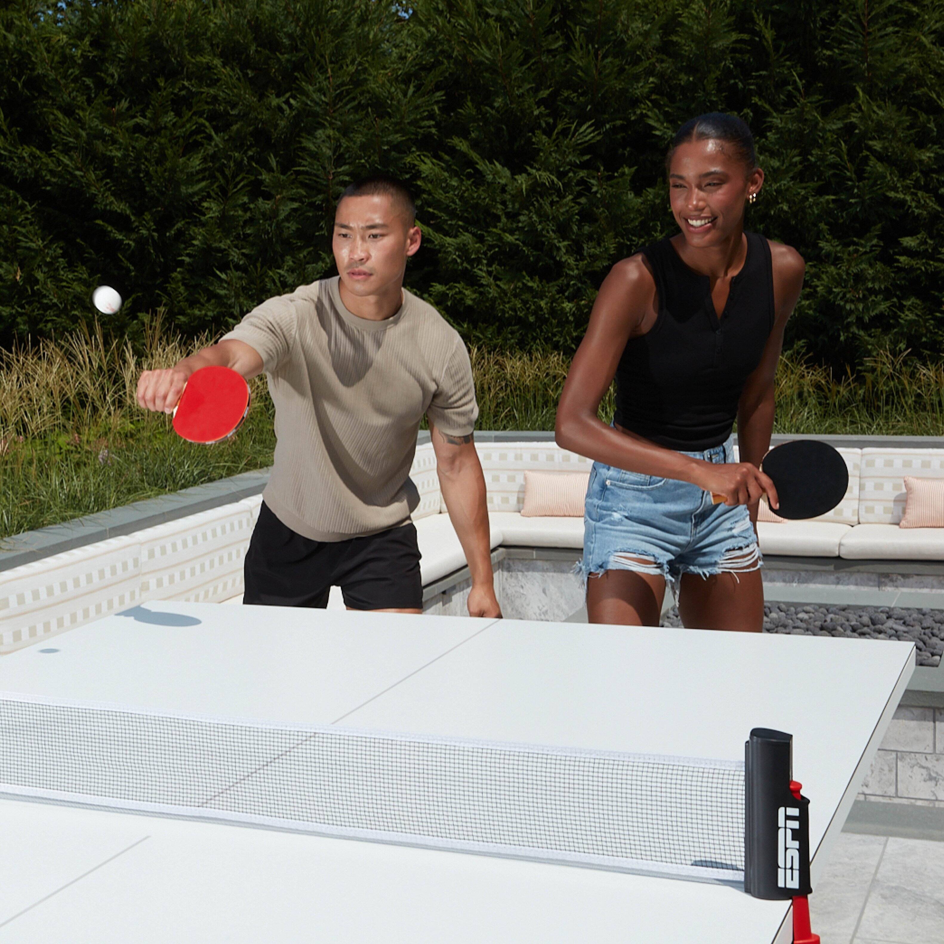 Back. ESPN - ESPN Ping Pong Paddles (Set of 2) and 3 Star Ping Pong Balls (Set of 3) with Travel Case (ES-PP215) - Black.