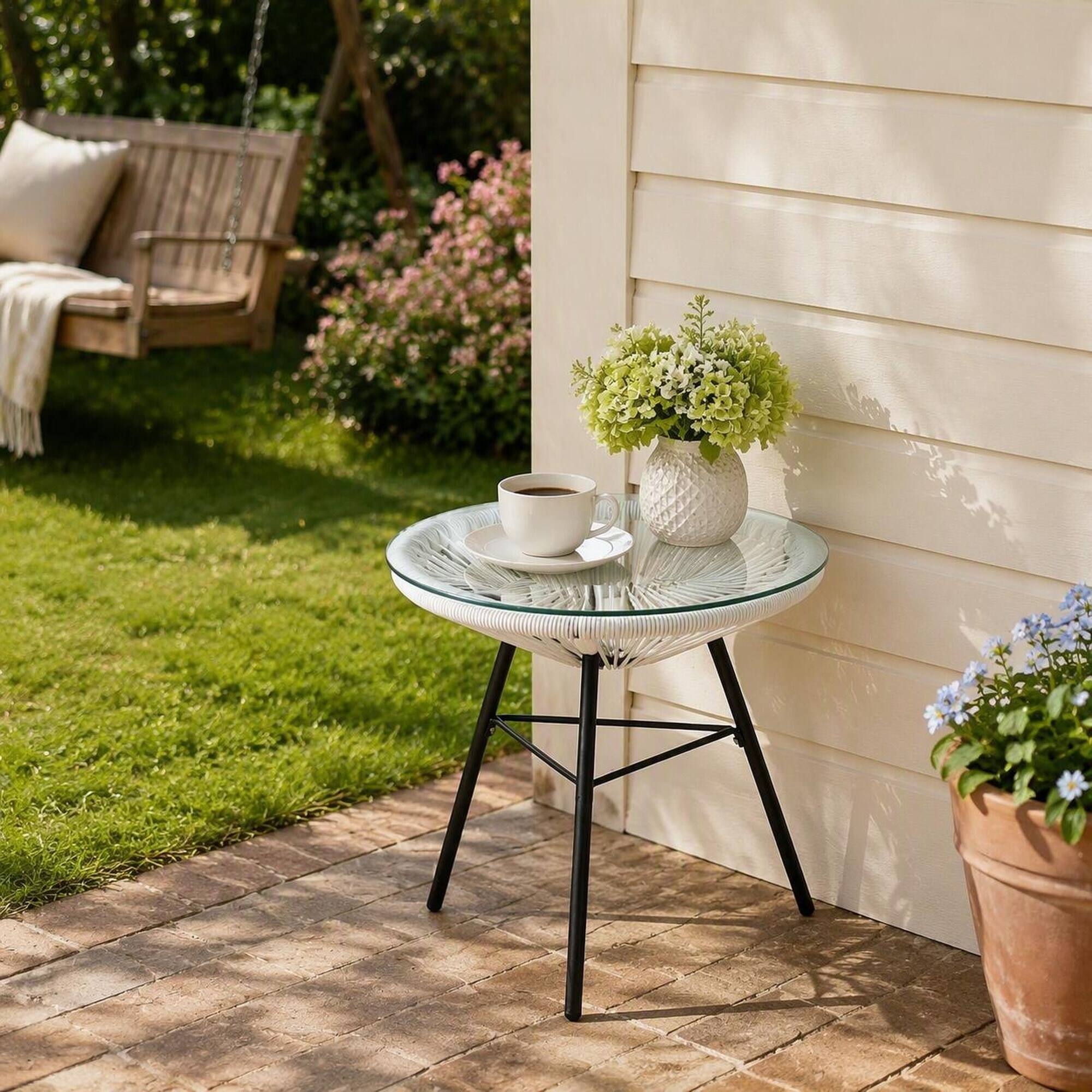 Alt View 2. RYHNUYNE - White Rattan Side Table with Clear Glass Top,Outdoor Accent Table, Weatherproof Patio & Balcony Furniture - White.