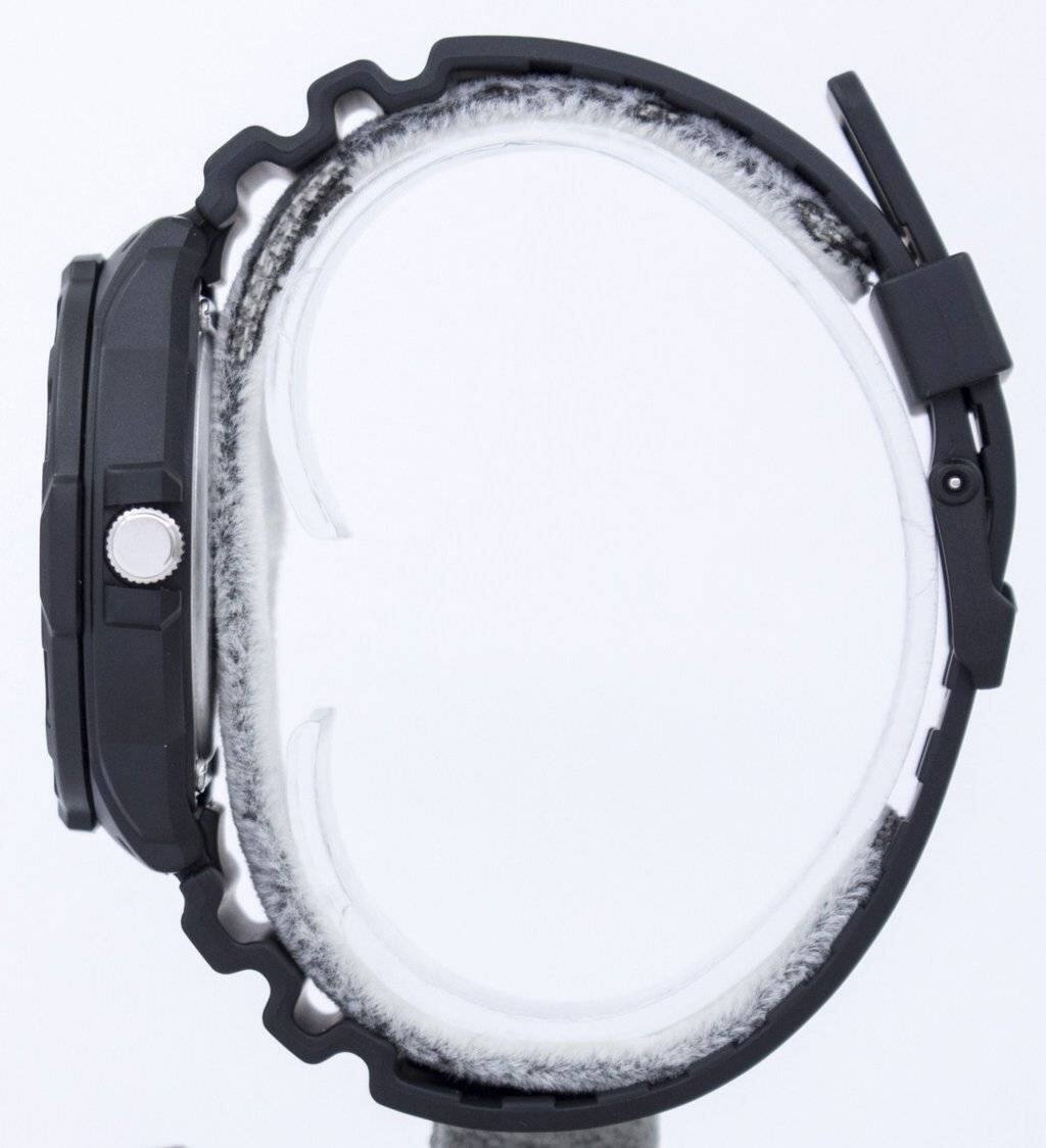 Left. Casio - Casio Men’s Black and White Analog Sport Watch - MRW-200H-7BV - Black.