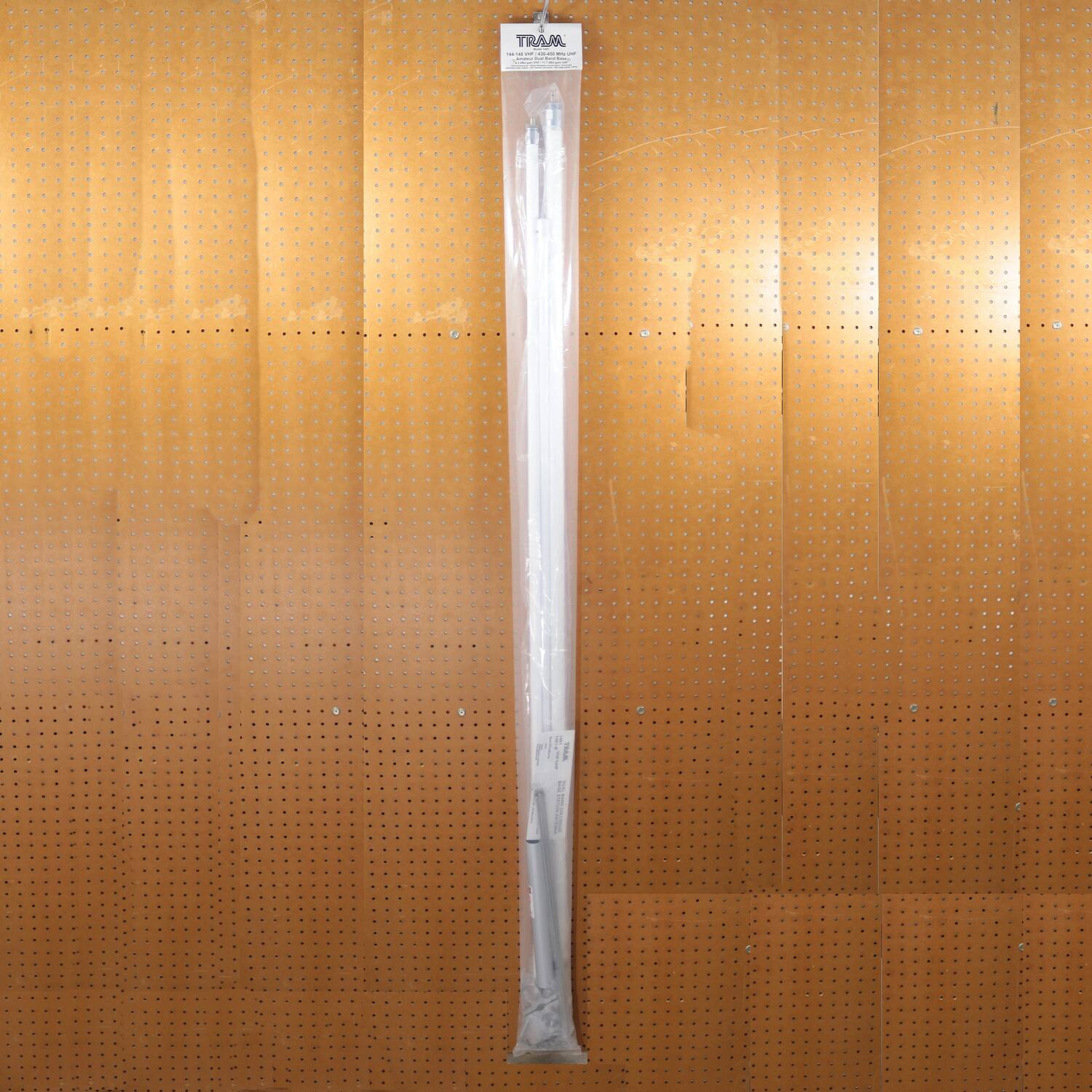 Alt View 1. Tram - 200-Watt Dual-Band 3-Section Fiberglass Base Antenna 50-Ohm UHF SO-239 Connector 17-Ft. Tall - White.