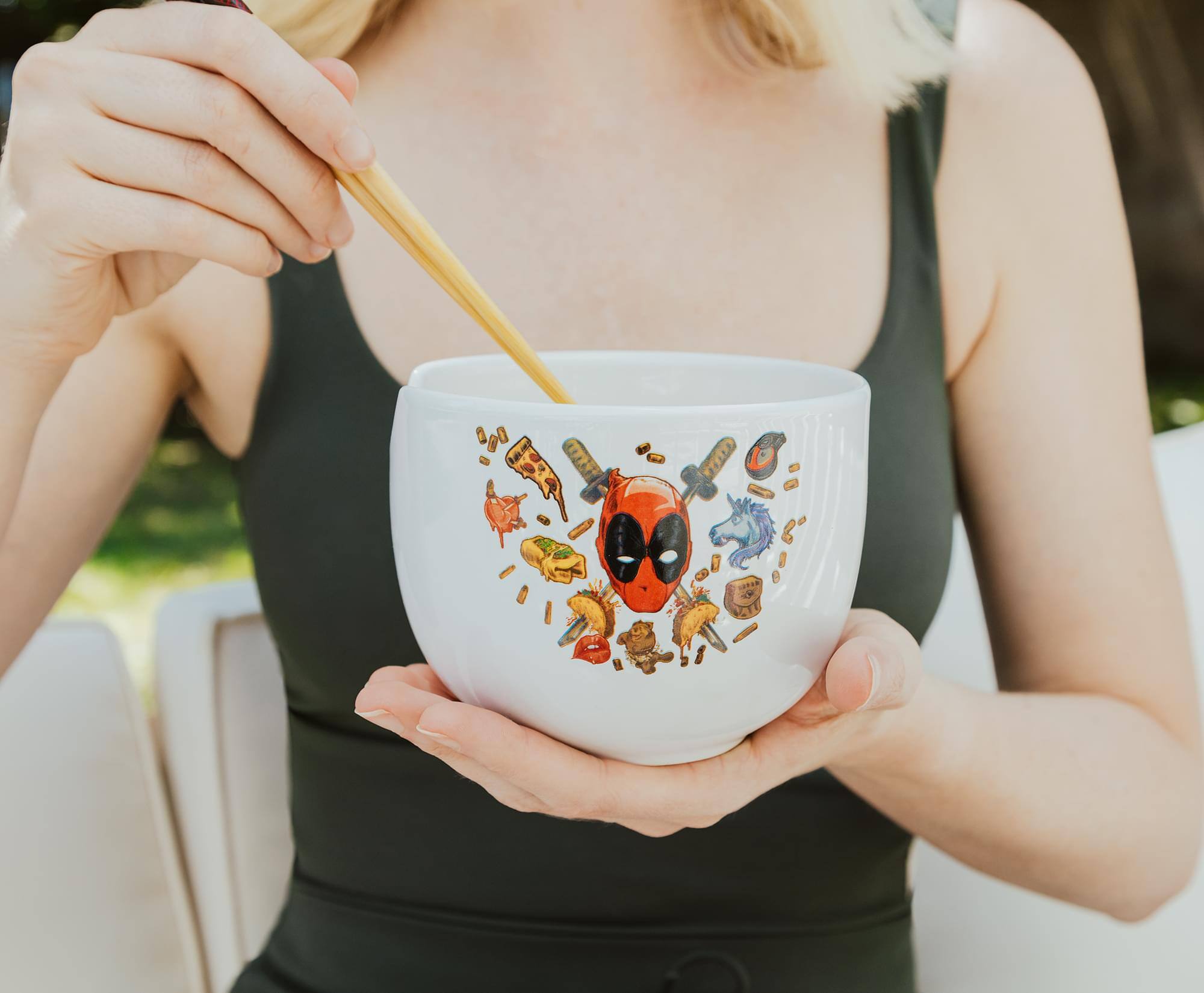 Alt View 4. Marvel - Marvel Deadpool Icons 20-Ounce Ramen Bowl and Chopstick Set - White.