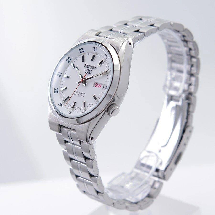 23 24 13 22 SEIKO 21 5  SUN 9 20 AUTOMATIC 21 JEWELS 19 18

Corrected:
23 24 13 22 SEIKO 21 5 SUN 9 20 AUTOMATIC 21 JEWELS 19 18