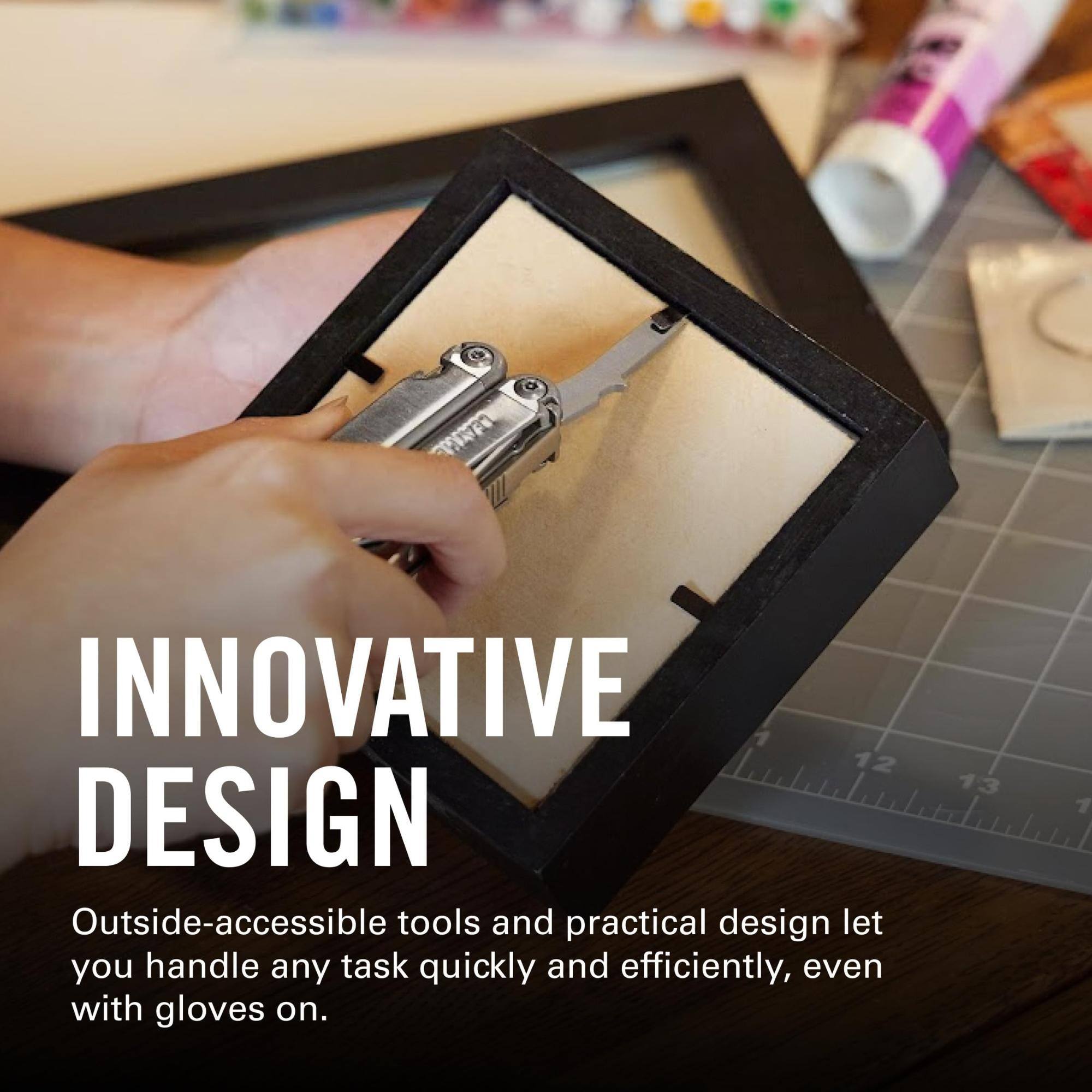 INNOVATIVE DESIGN

Outside-accessible tools and practical design let you handle any task quickly and efficiently, even with gloves on.