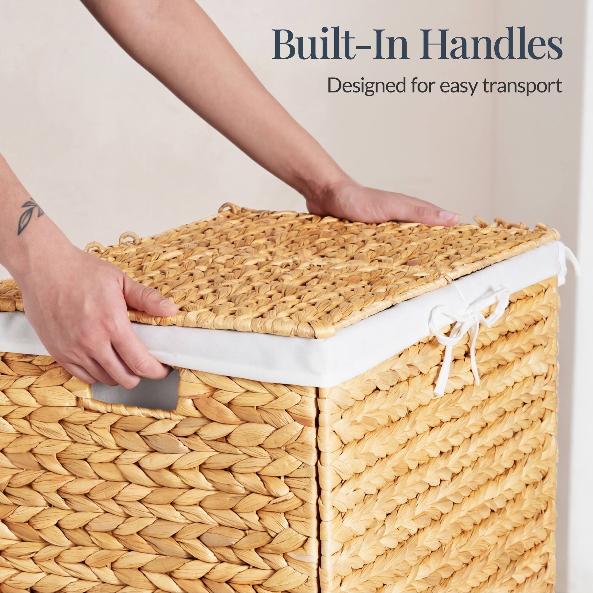 Built-In Handles  
Designed for easy transport