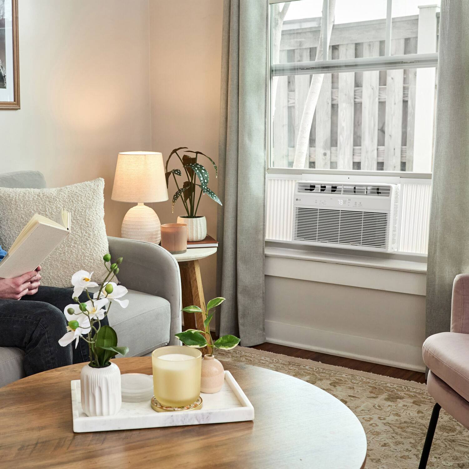 Alt View 24. LG - 350 Sq. Ft. 8,000 BTU Window Air Conditioner with Remote - White.