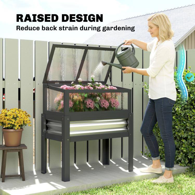 RAISED DESIGN  
Reduce back strain during gardening