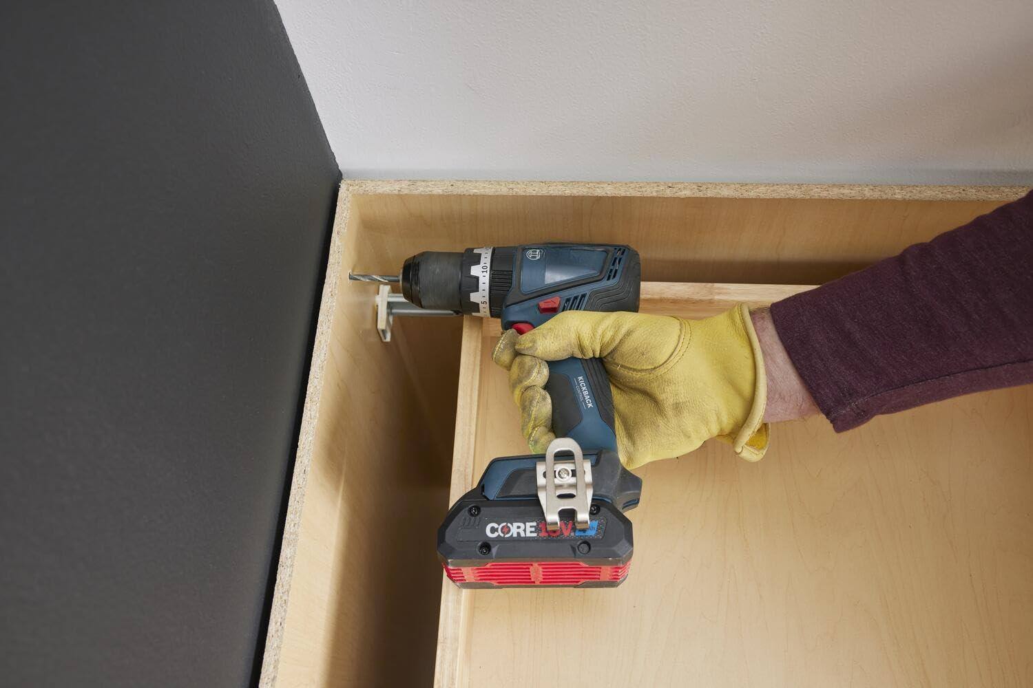 10 X10EI.NS  
KICKBACK  
CORE15V