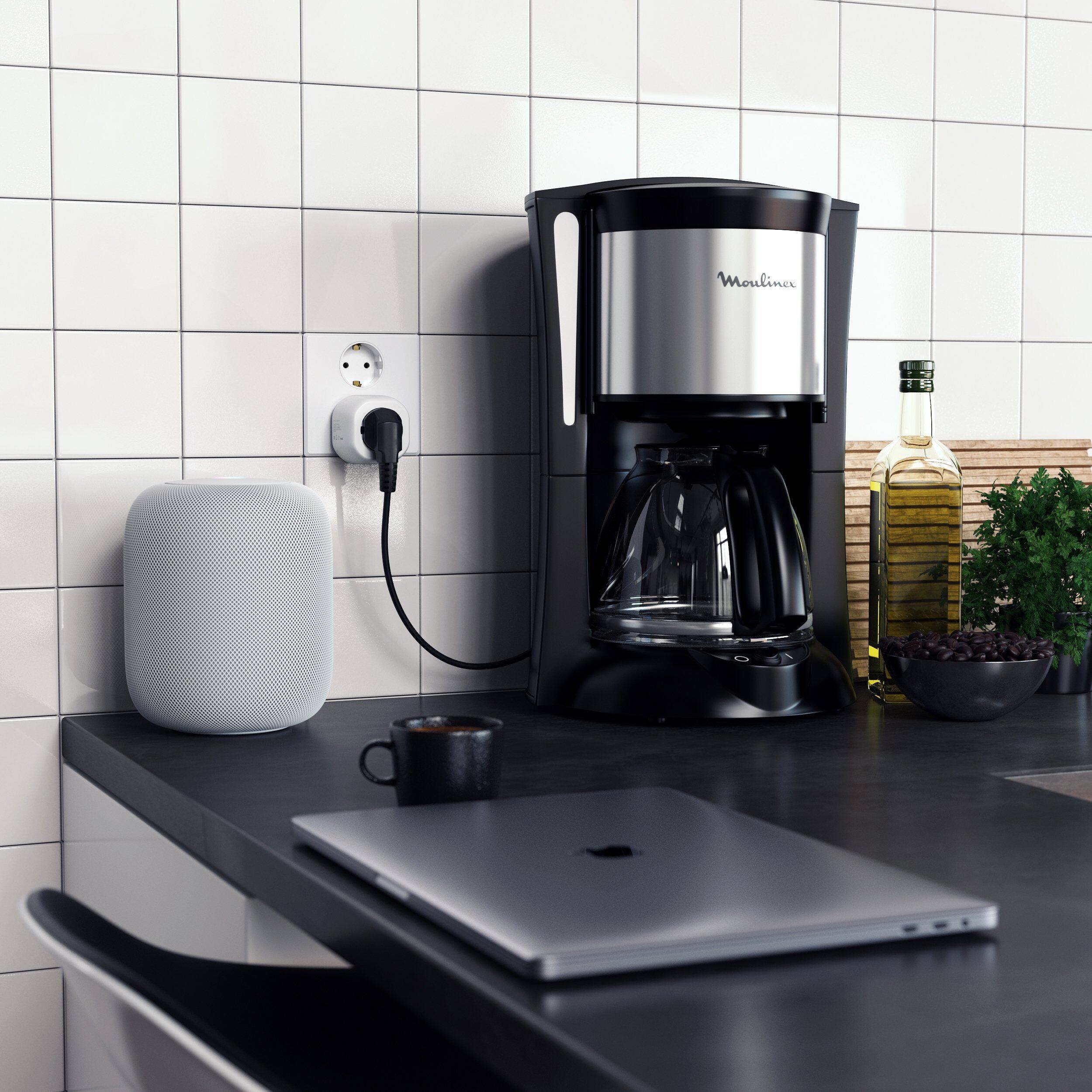 Alt View 3. Satechi - Smart Outlet (EU) - Orange.