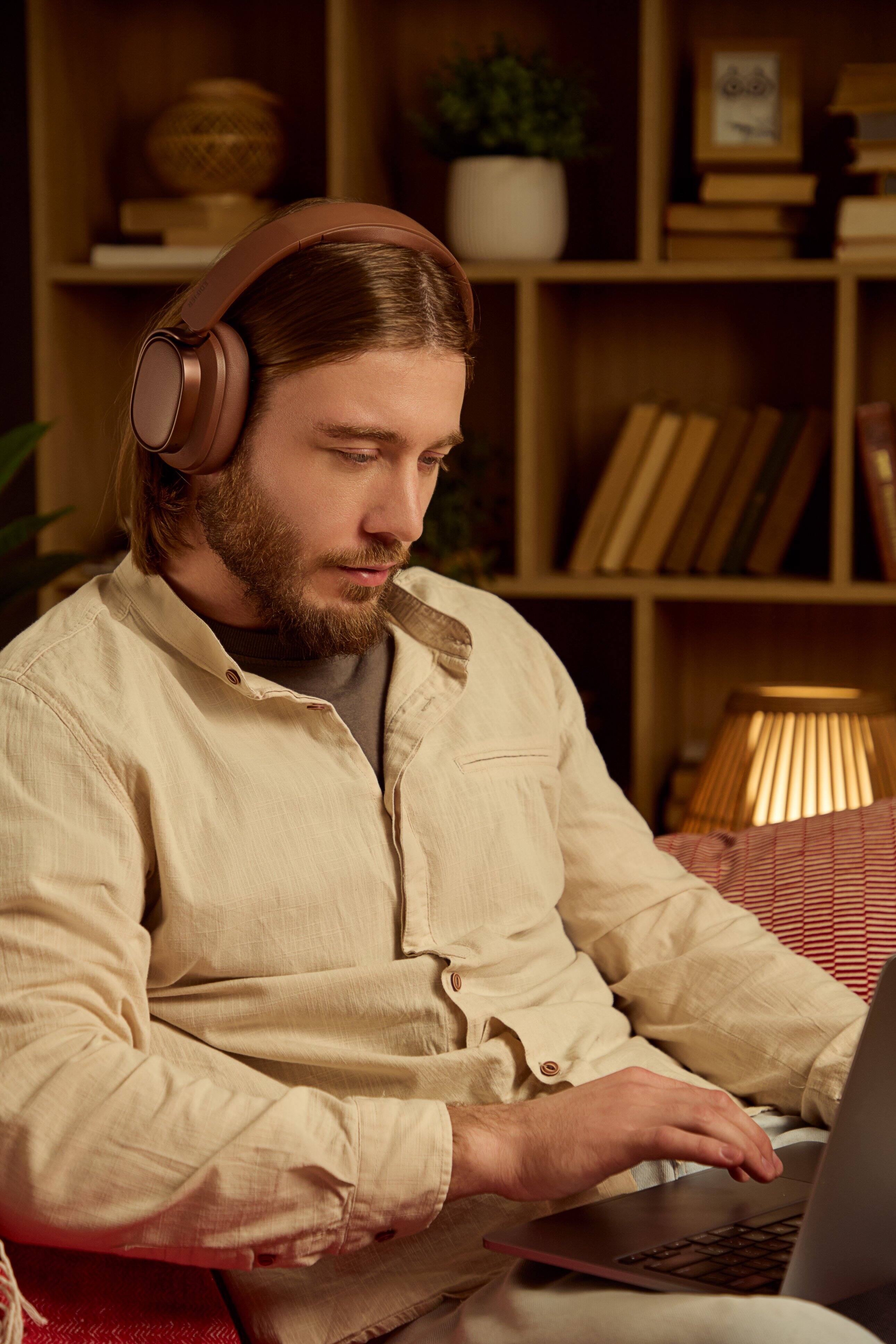 Alt View 1. Edifier - ES850NB Active Noise Cancelling Headphones - Brown.