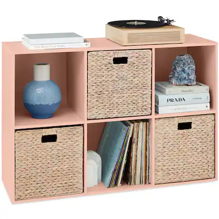 The text in the image is: "THE BEAUTY OF HOME" and "Minimalista CATWALK PRADA THE KINFOLK."