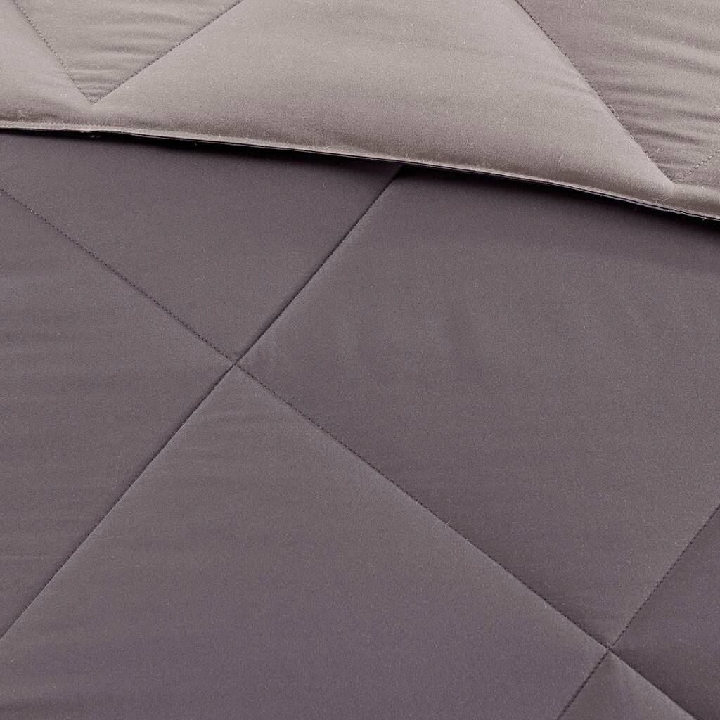 Angle. Aukfa - Twin/Twin XL Diamond Quilting Reversible Down Alternative Comforter Set - Gray.