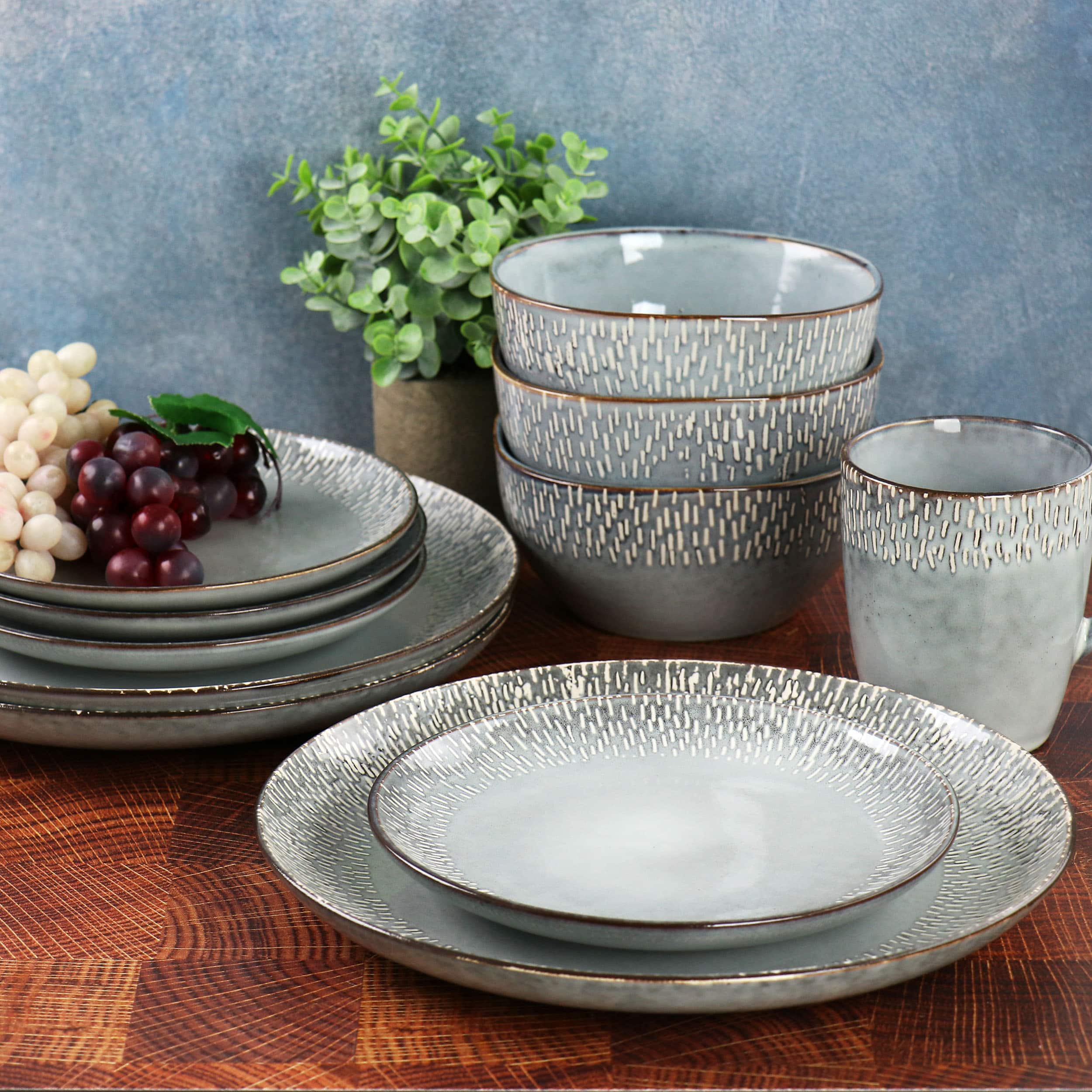 Meritage 16 Piece Reactive Glaze Stoneware Dinnerware Set - Thumbnail 3