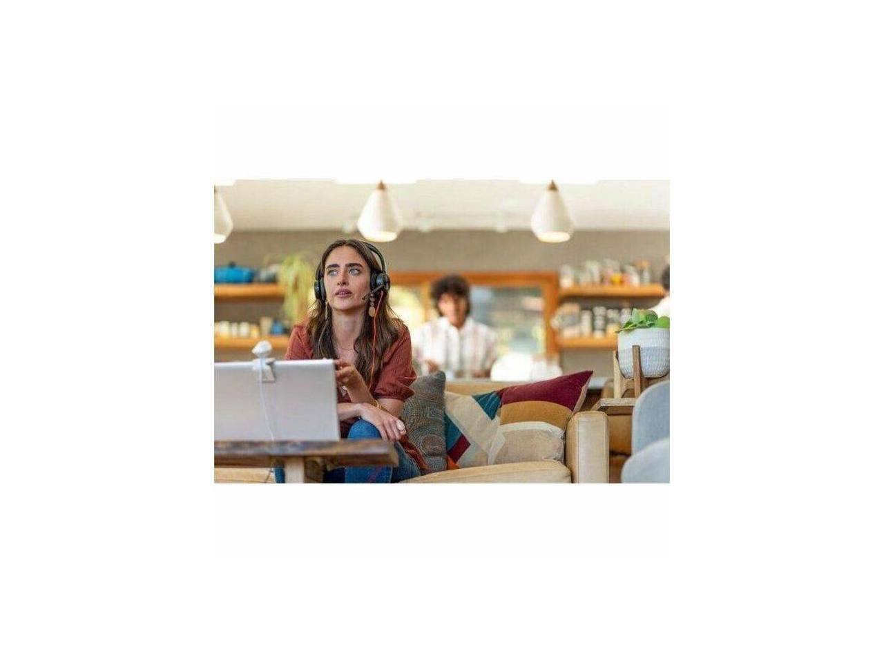 Alt View 1. HP - Poly Blackwire 8225 Headset - Microsoft Teams - USB A/C - Noise Cancelling - Black.