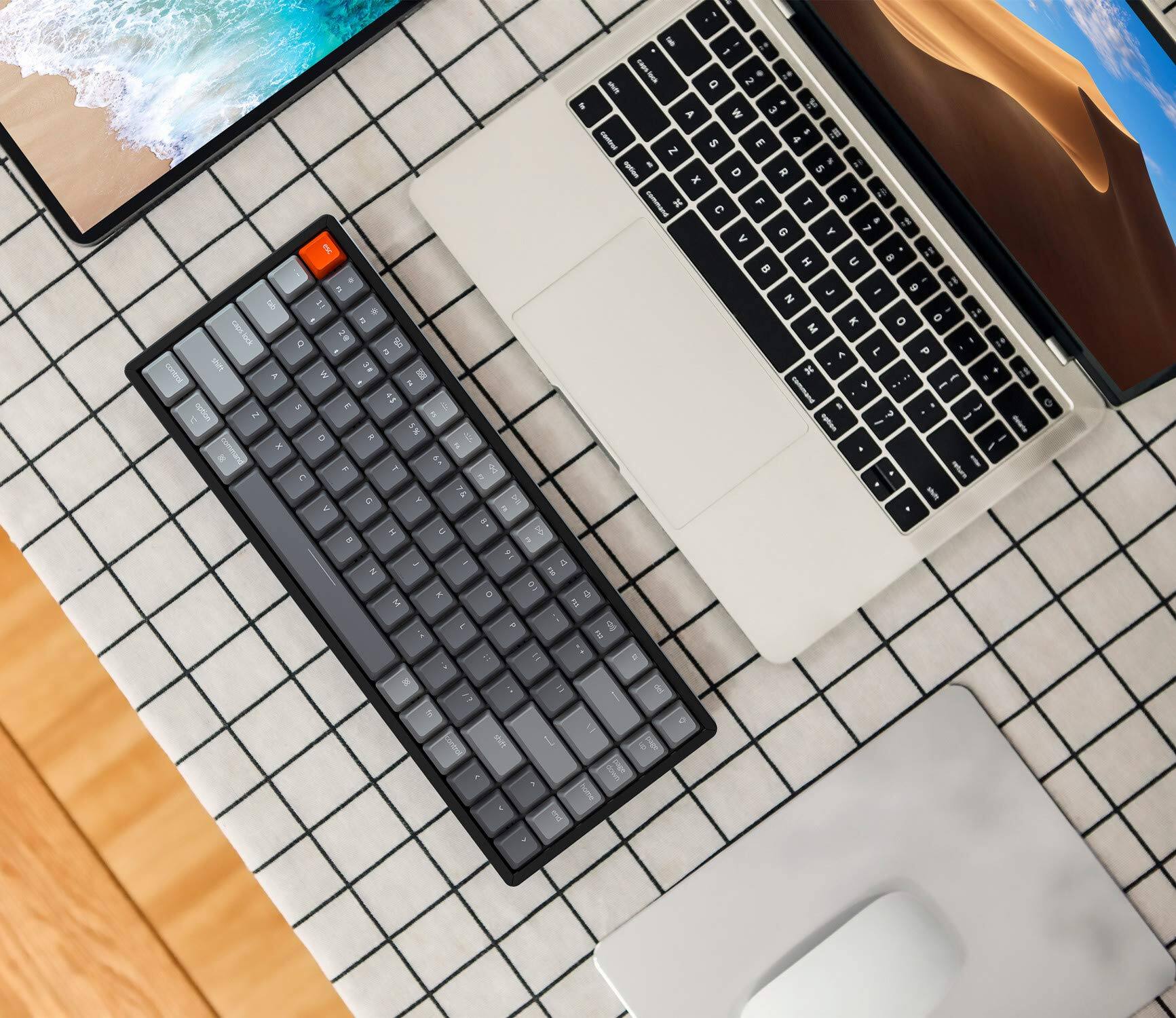 The text appears to be a mix of characters and numbers, possibly representing a code or a sequence. Here is the corrected and grouped version:

```
vetal shh
E - i i - I 2 1. I D E A W - I 5 E 4 N 8 . 1 I D R x 6 a M F T C - 1 9 Y 7 < A 4s I C - . a8 1 L - 6 11 N . . ln a K o E 28 14 D , A L P 34 S g .. { a V .. - 15 u - & & - - i I I 3 - 3 - I : I - - & I n S 74 - D . y - a -1 H C - 3 . - 3 Z a 0 o E 2 : - - & 7 : = = . R = : C 3 - shif I 6 2 1 pur I
```

It's difficult to determine the exact meaning without more context, but this is the best grouping and correction based on the provided text.