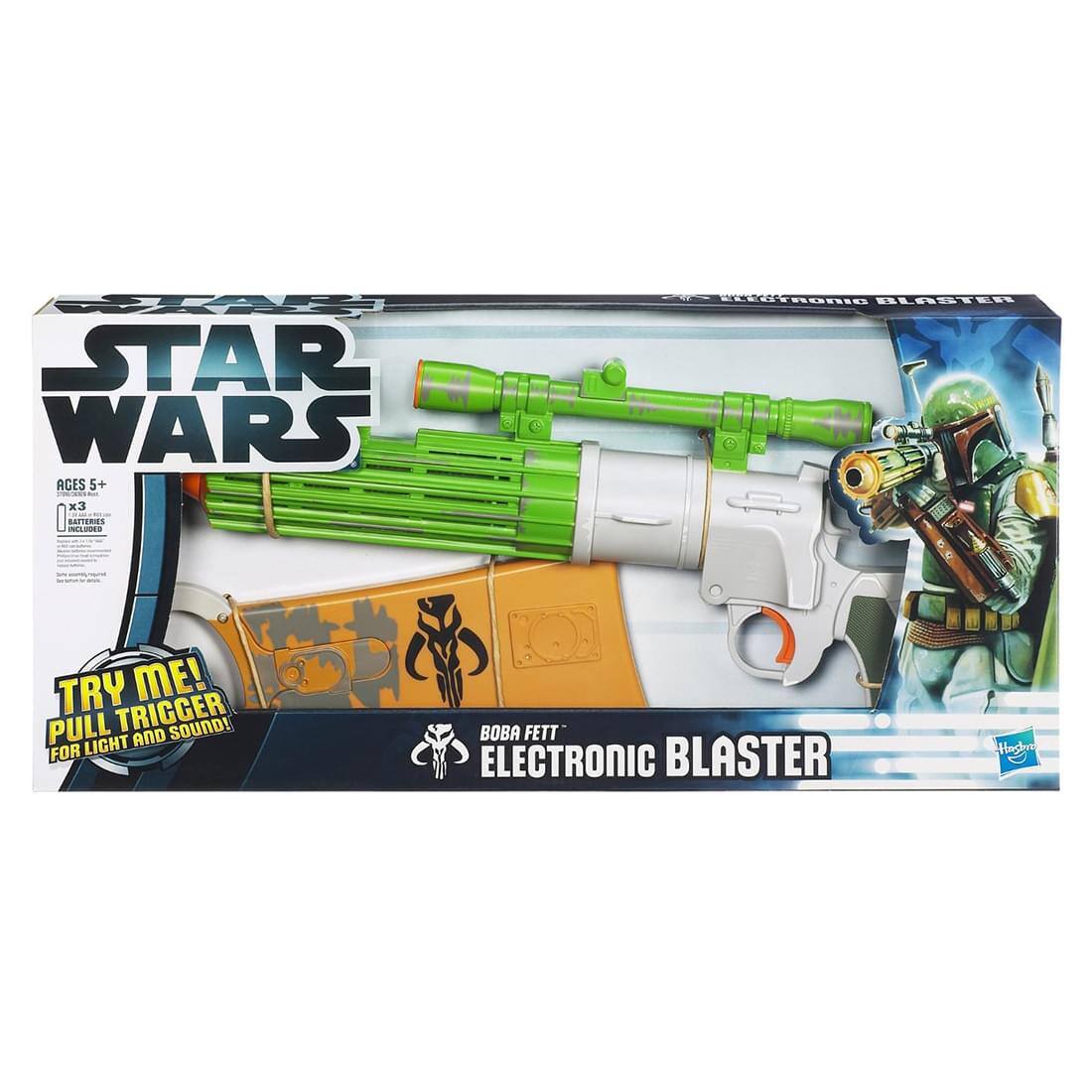 STAR WARS  
AGES 5+  
x3 BATTERIES INCLUDED  

TRY ME!  
PULL TRIGGER FOR LIGHT AND SOUND!  

BOBA FETT  
ELECTRONIC BLASTER  

HIGHGRO