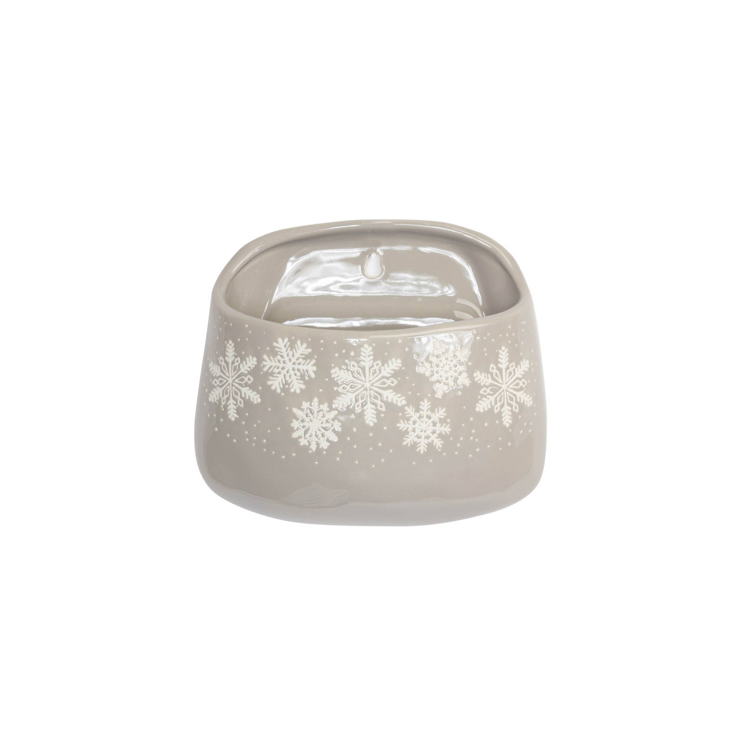 Angle. BreeBe - Stoneware Wall Pocket with Snowflake Design (Set of 2) - Grey, White.