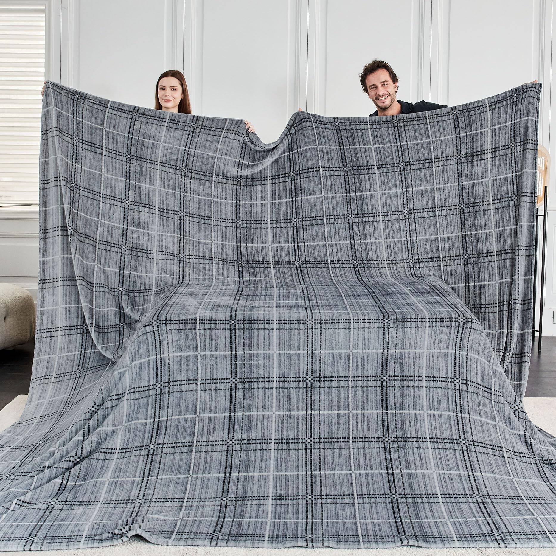 Line Dark Grey 120"x120"