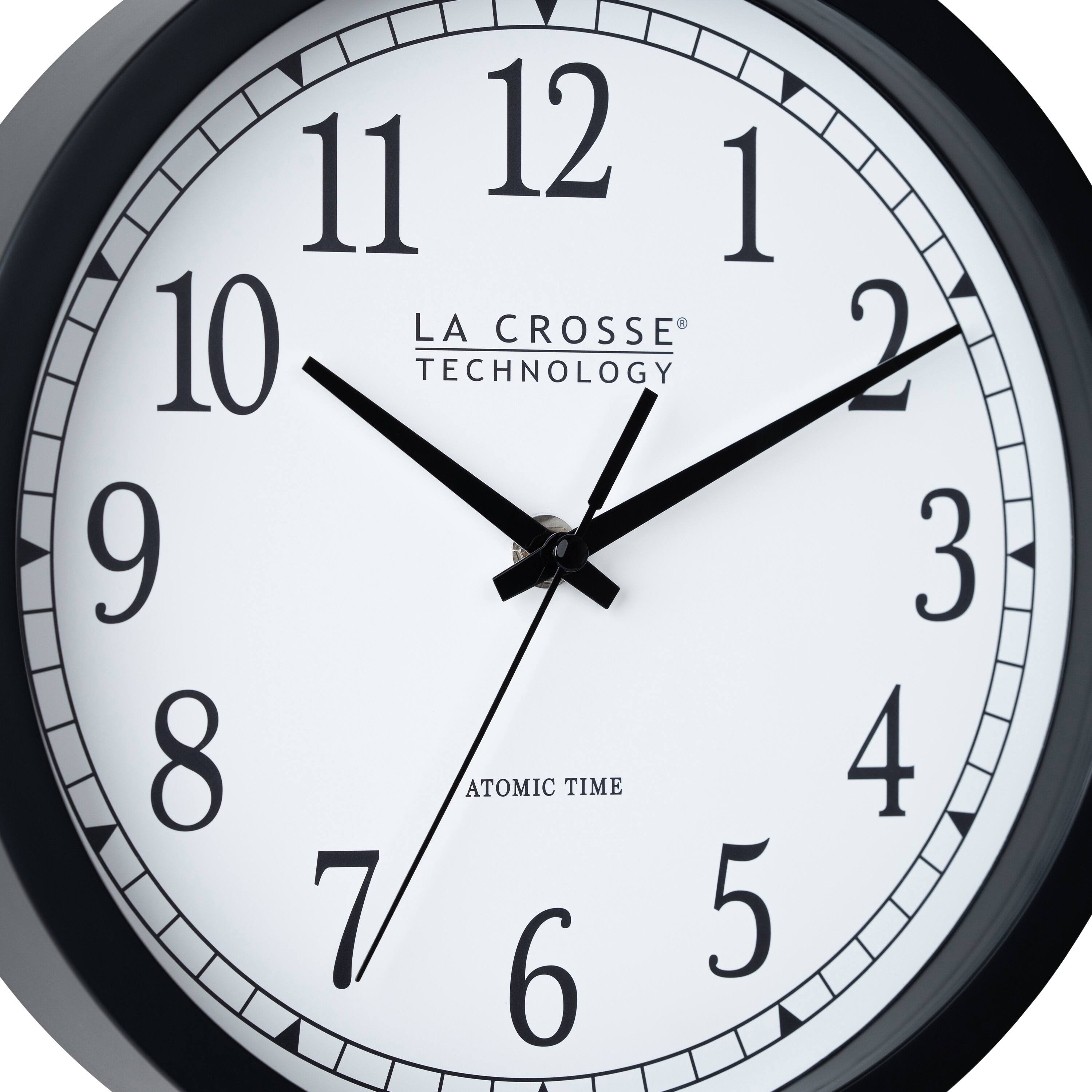 11 12 1 10 LA CROSSE TECHNOLOGY 9 8 ATOMIC TIME 7 6 5 2 3 4