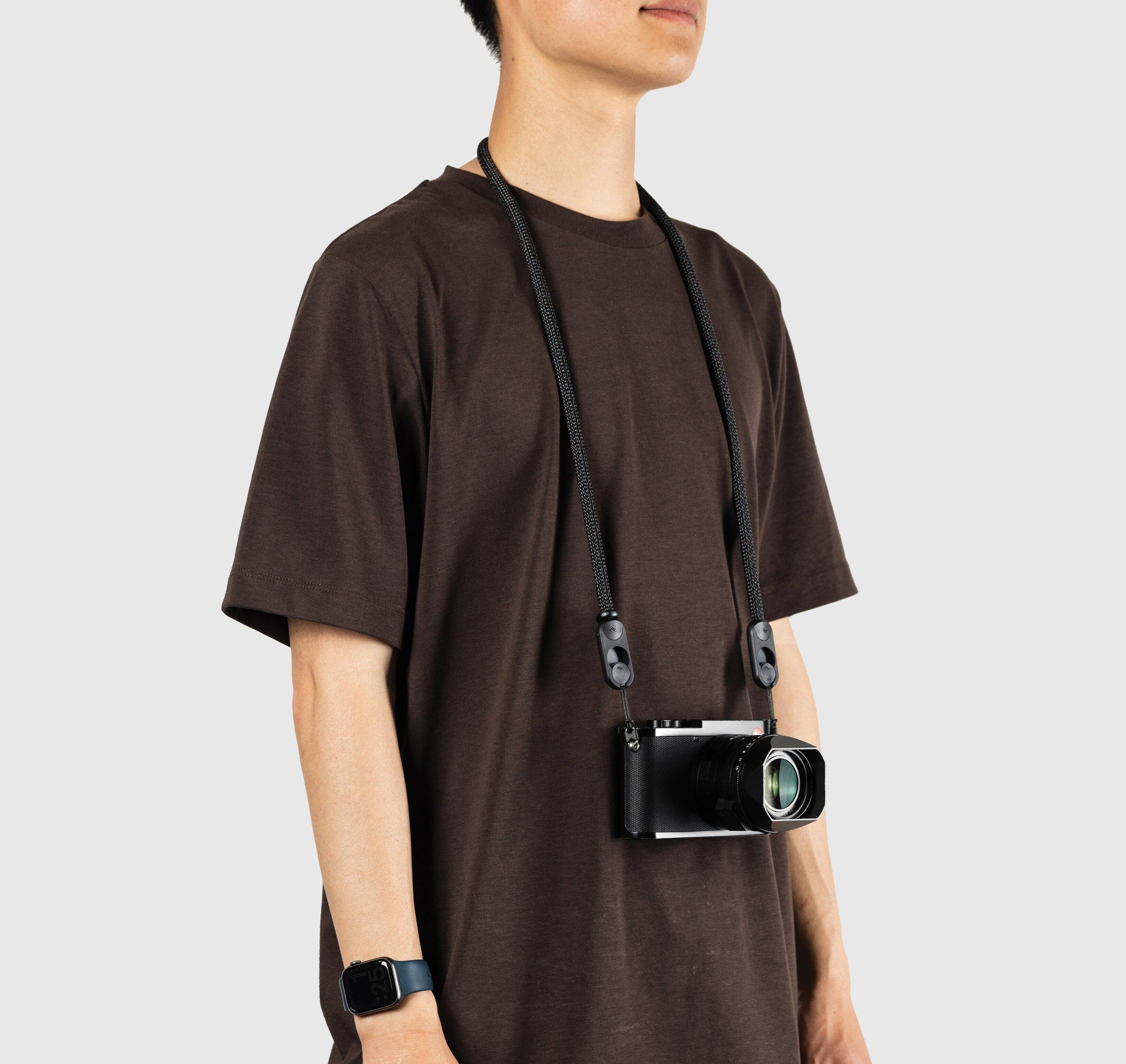 Angle. Peak Design - Form Rope Camera Strap Short Black - Black.