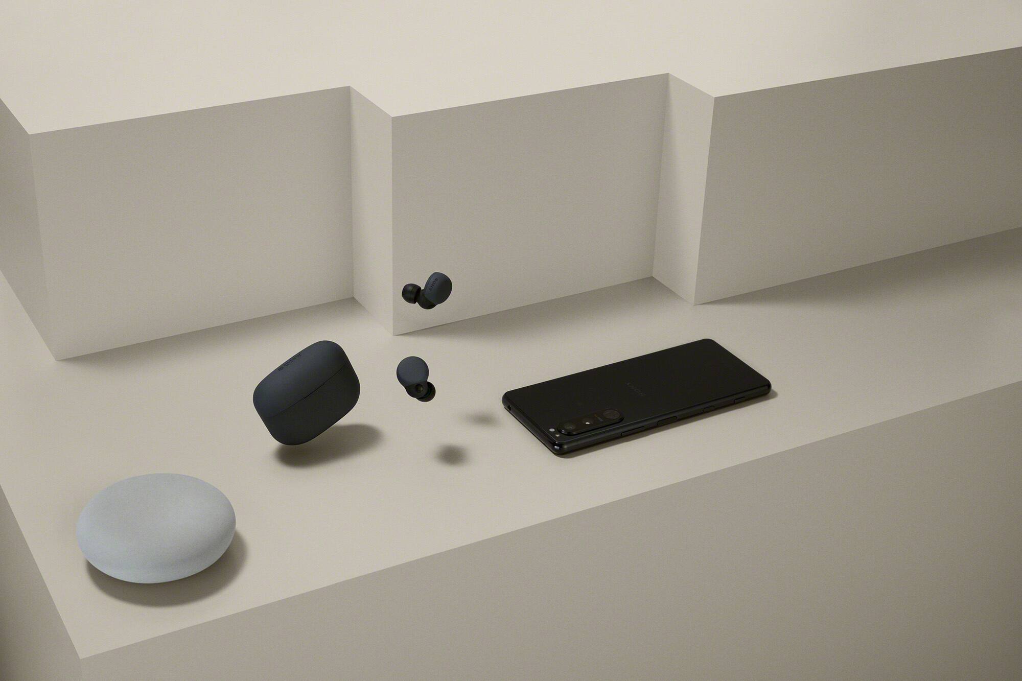 Left. Sony - Sony LinkBuds S Truly Wireless Noise Canceling Earbud Headphones with Ear Tips - Black.